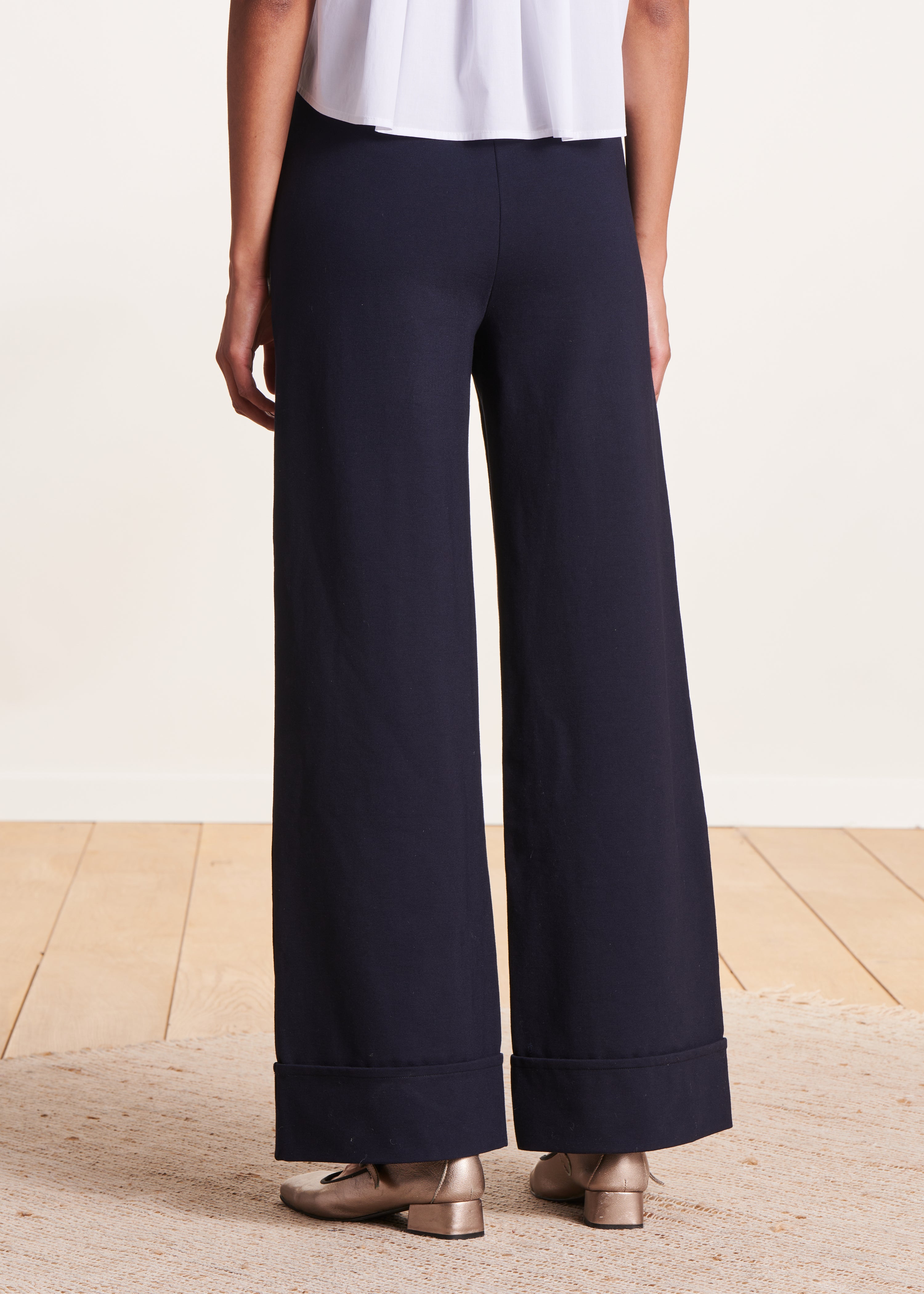 Dark blue wide-leg trousers in Milan jersey