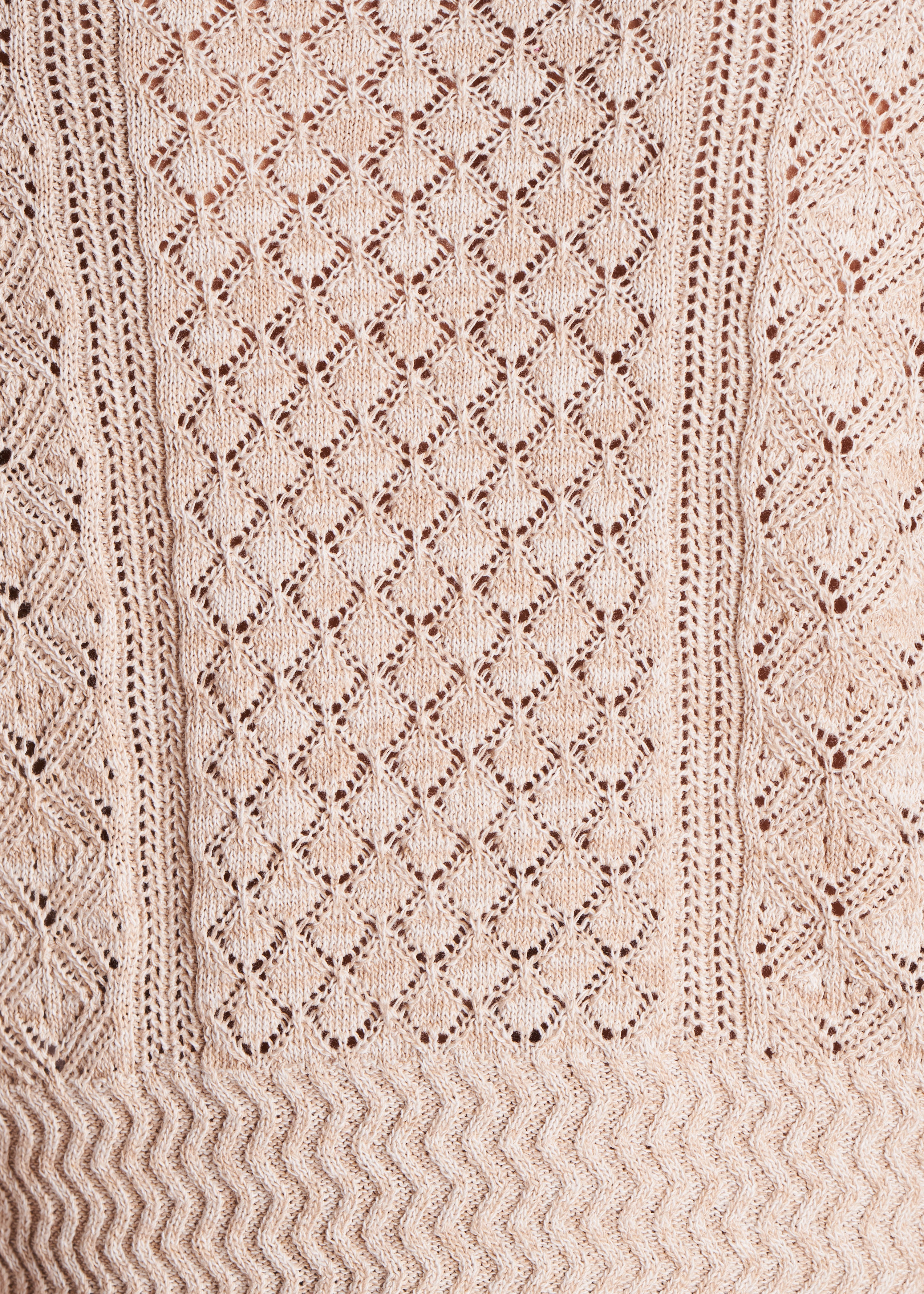 Pull beige à manches courtes et col rond