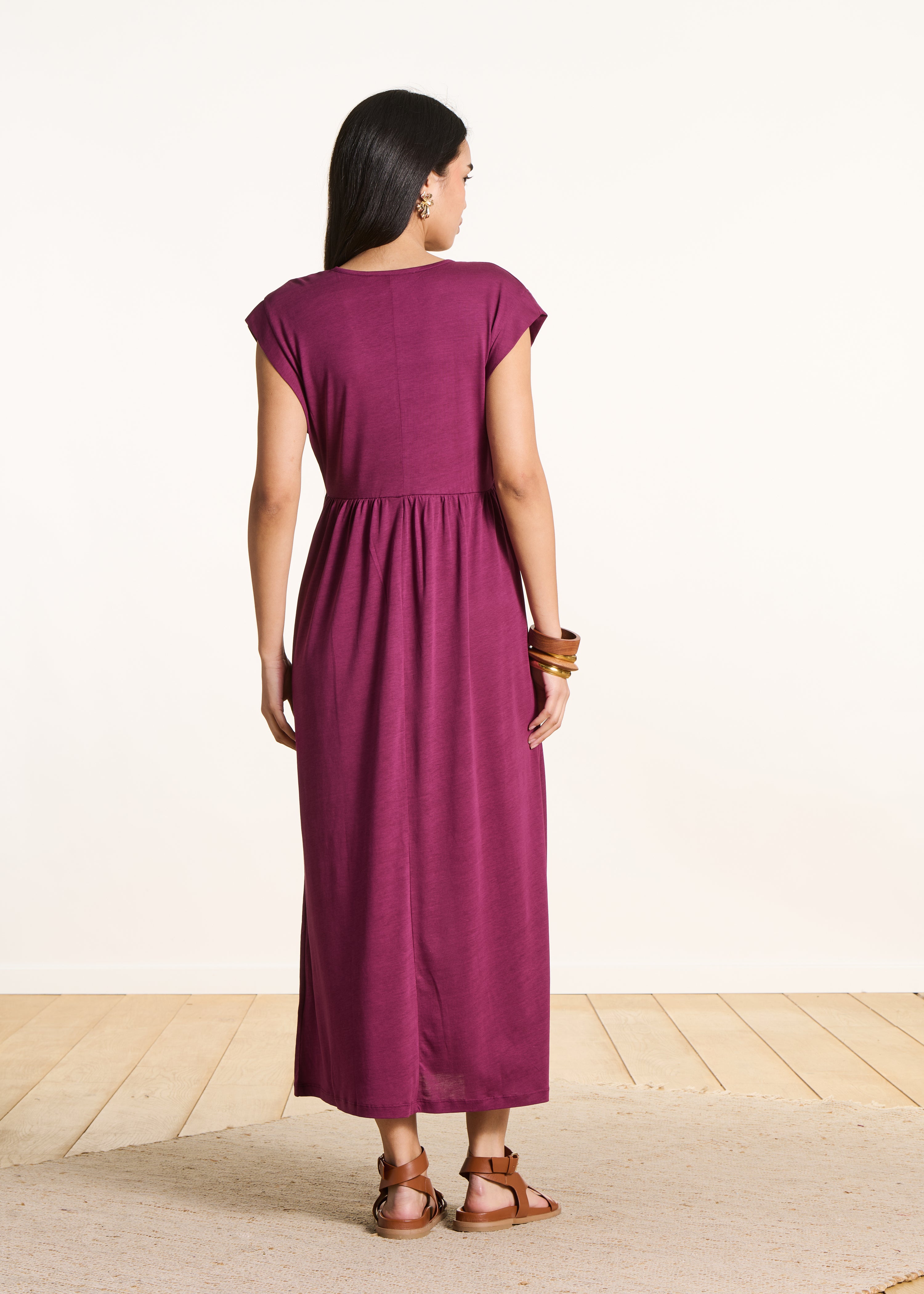 Fließendes Midi-Kleid in Violett mit V-Ausschnitt aus Lyocell