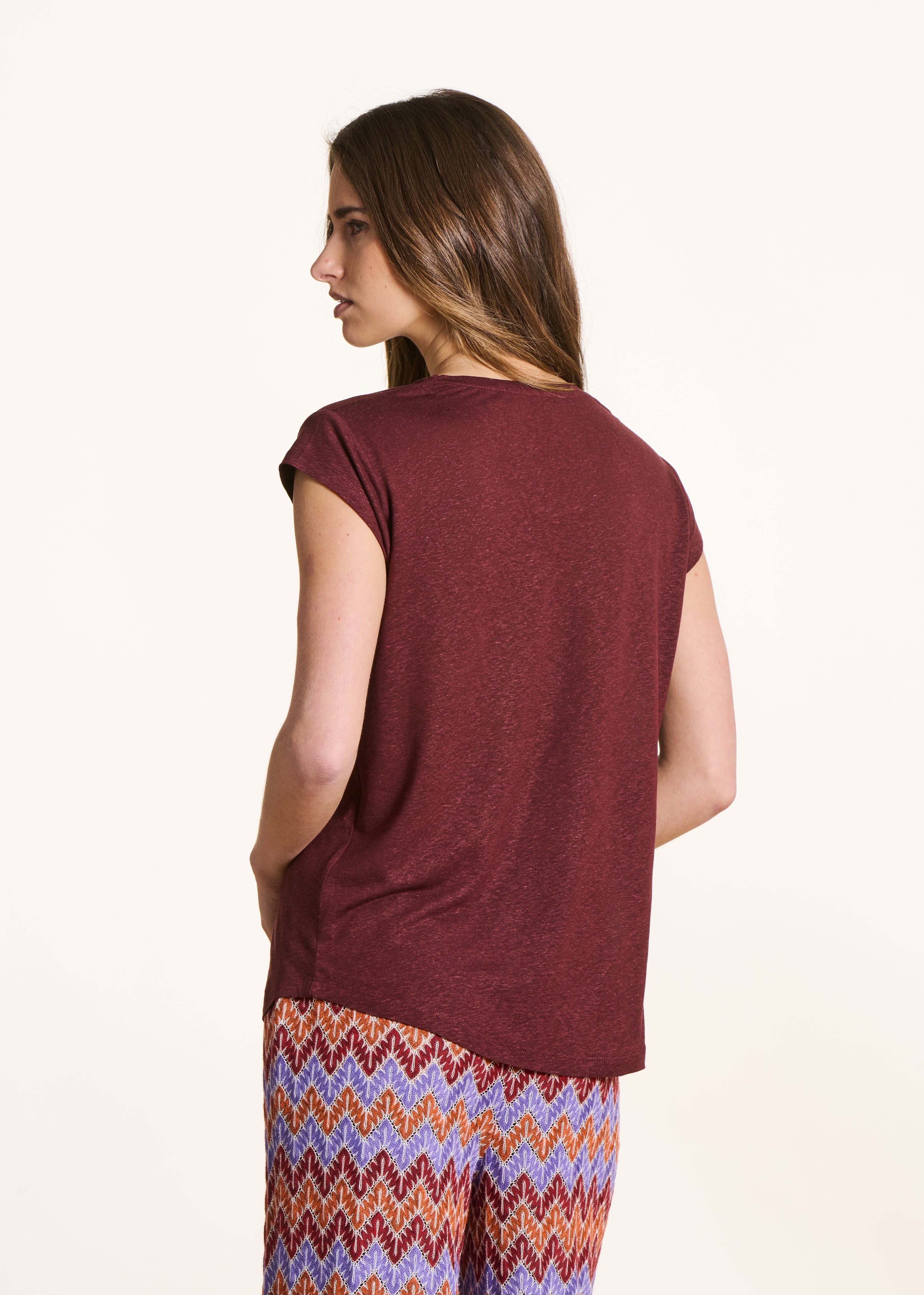T-shirt marron en lyocell col V manches courtes