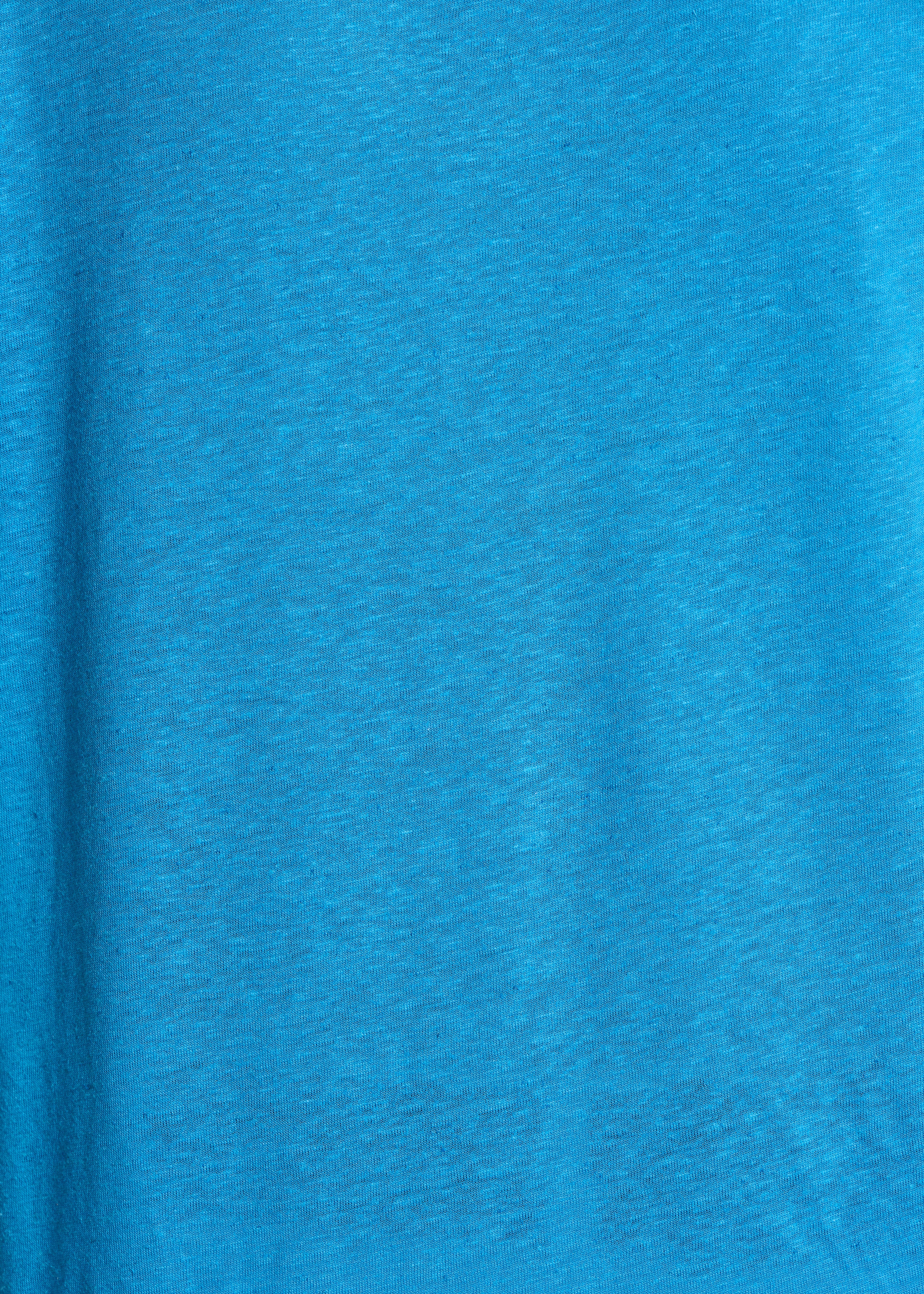 Light blue lyocell V-neck short sleeve T-shirt