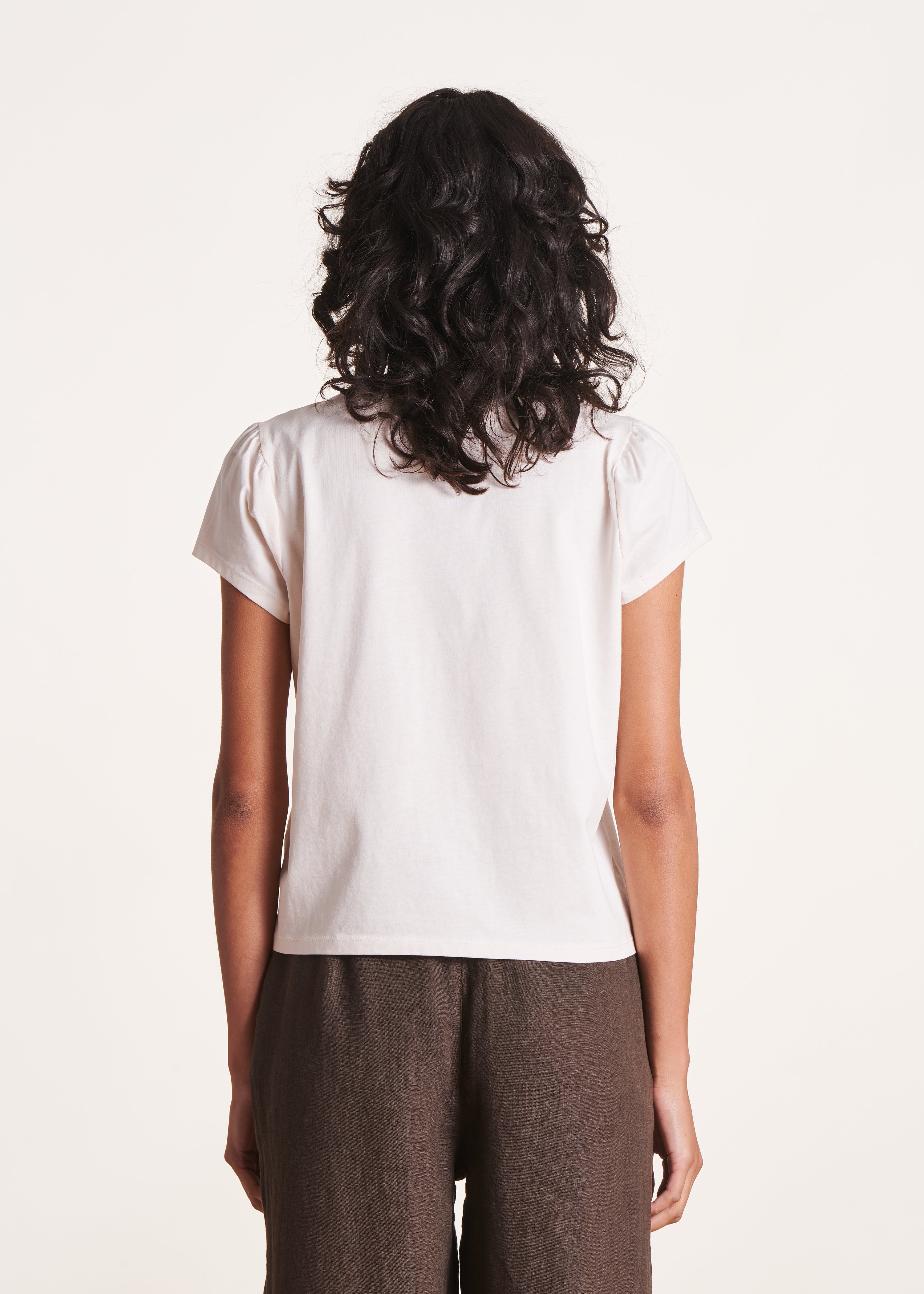 Beige short-sleeve T-shirt in organic cotton