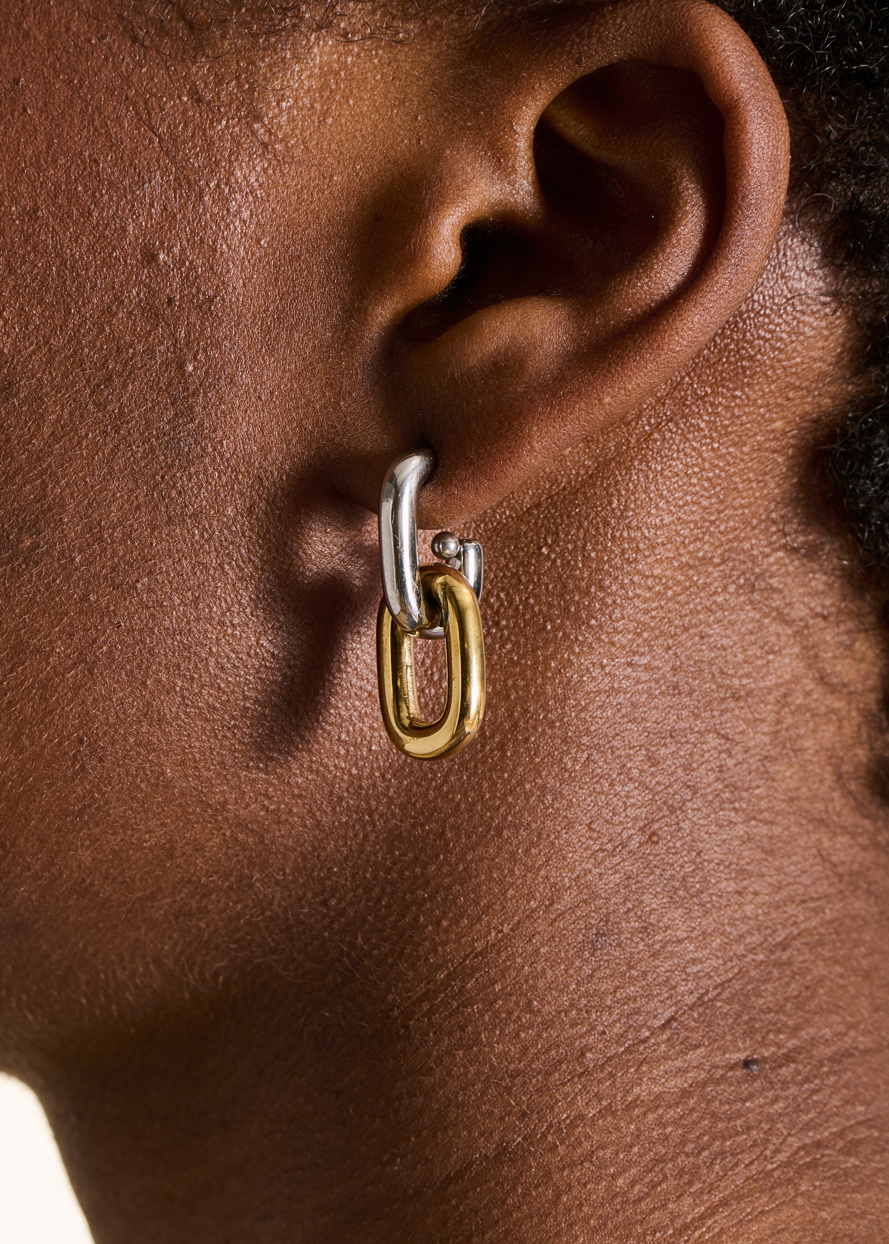 Boucles d'oreilles pendantes dorées