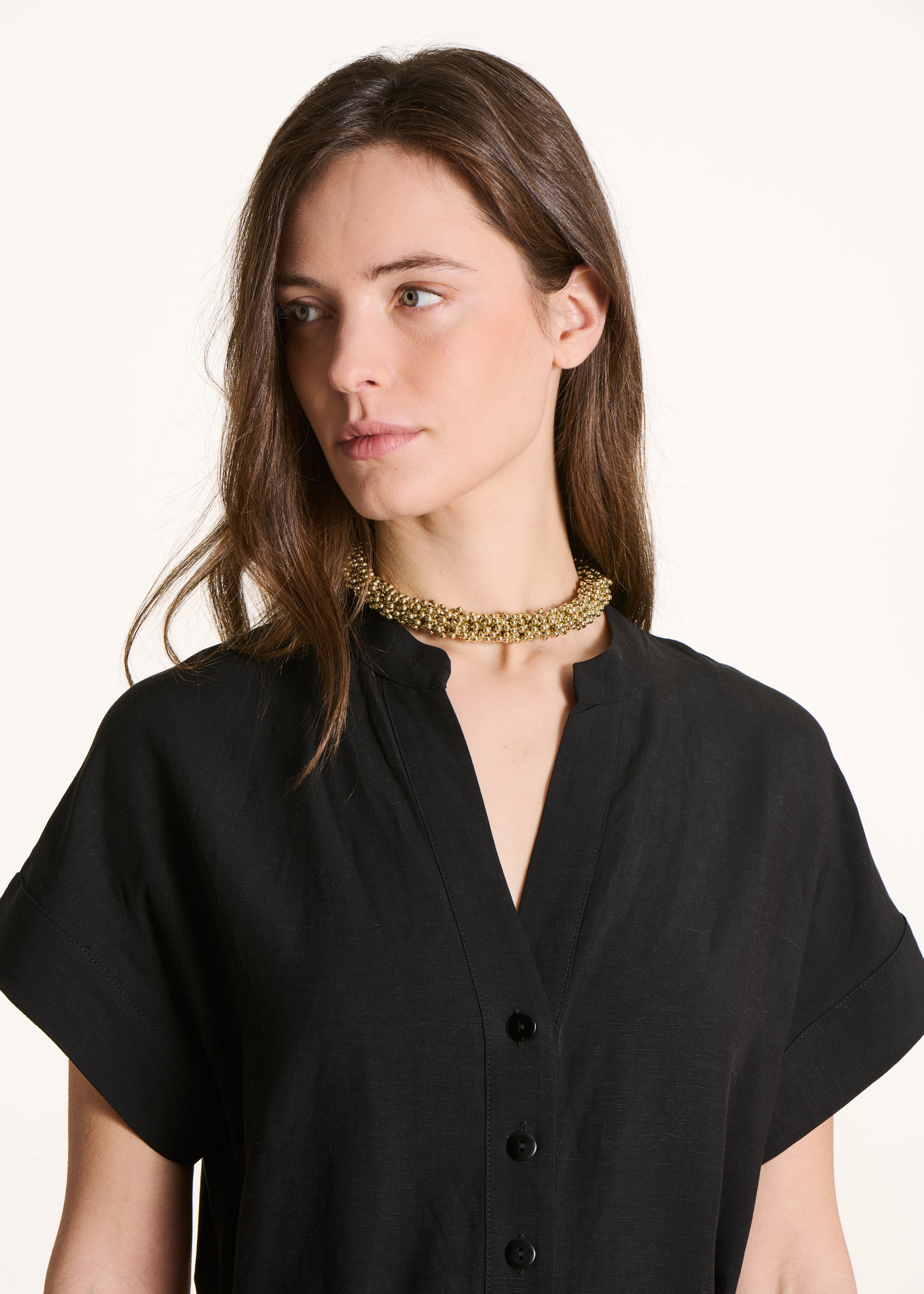 Gold choker necklace