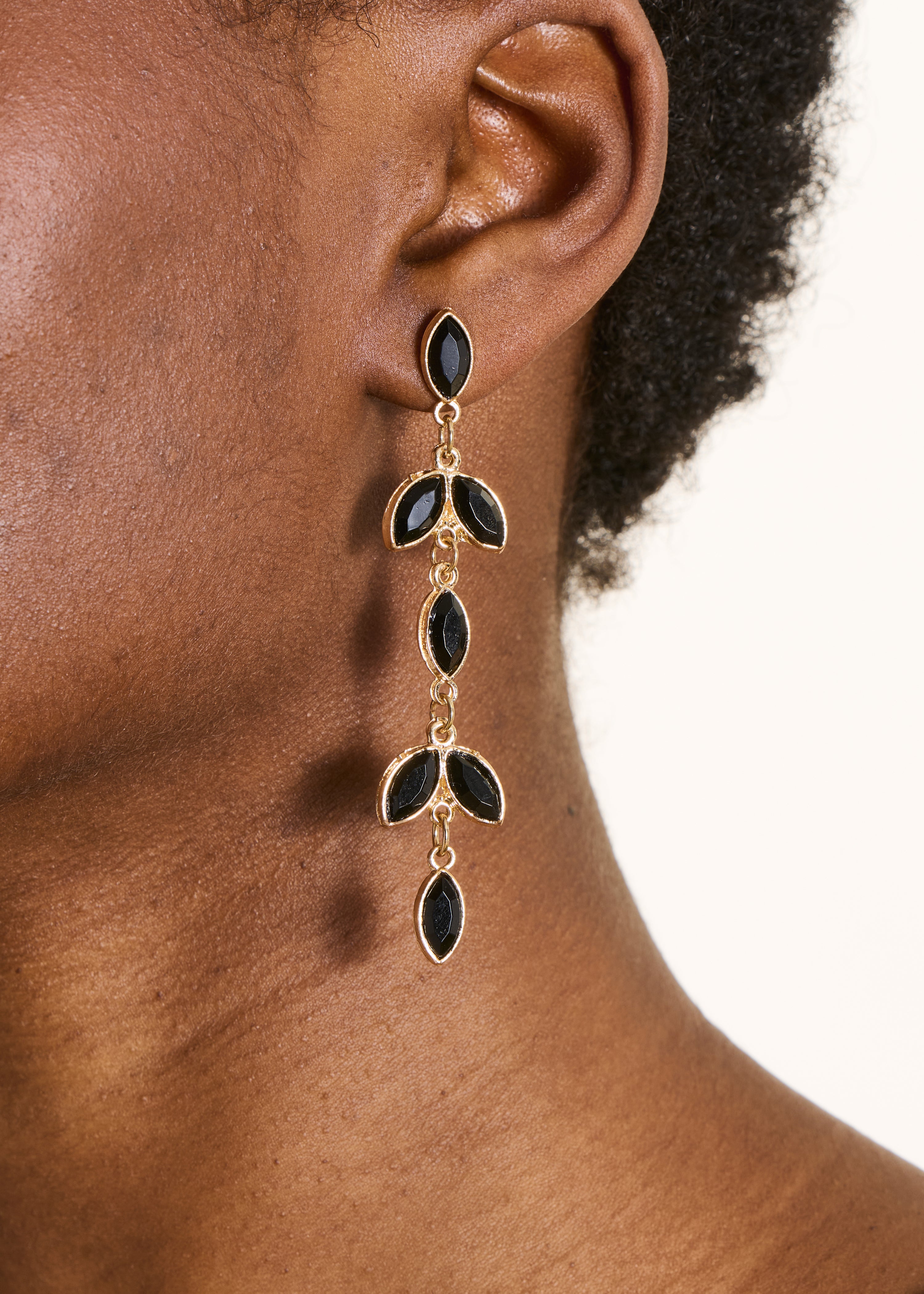 Boucles d'oreilles pendantes noires