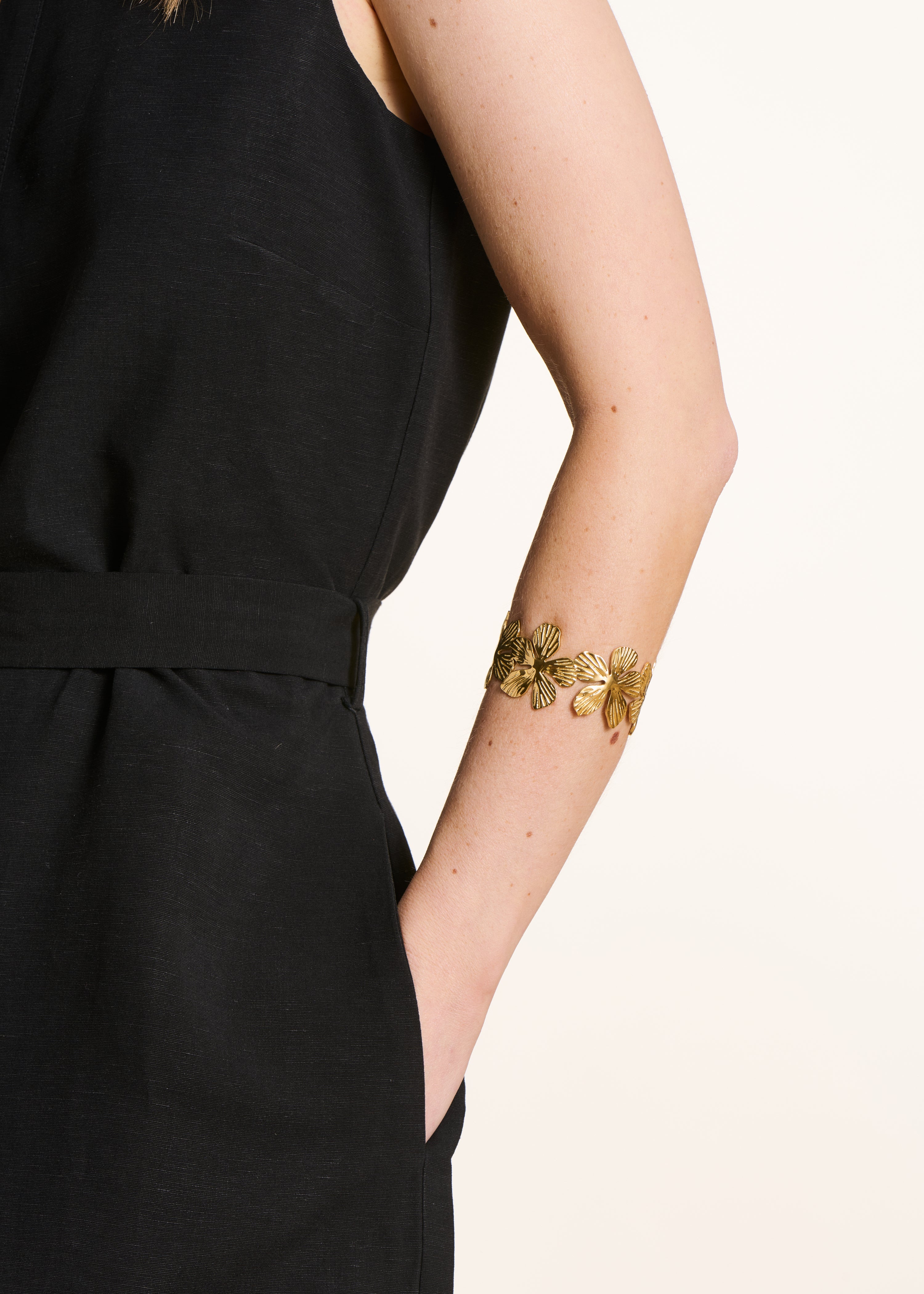 Gold rush flowers bracelet