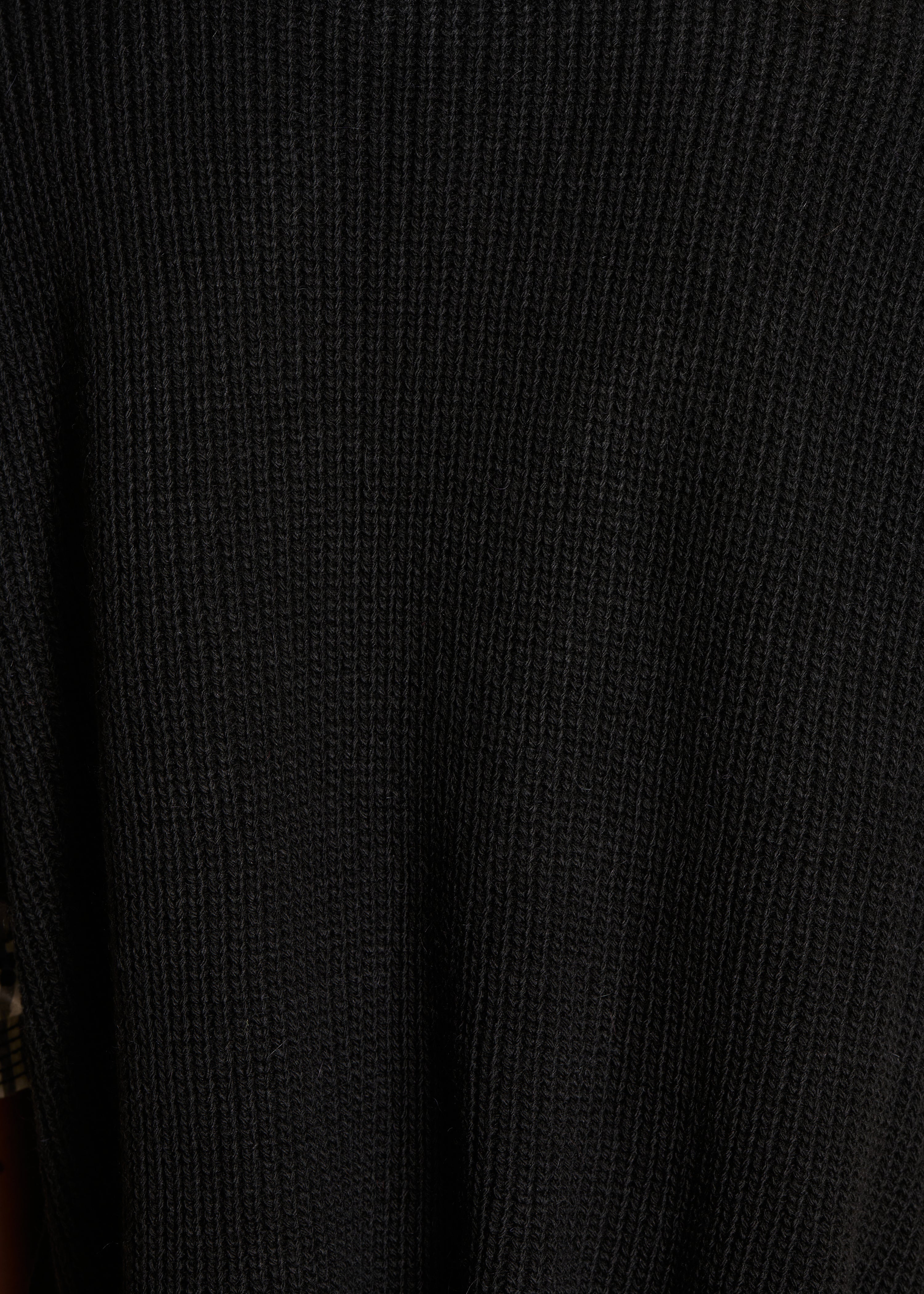 Belted cardigan in black beaded rib knit