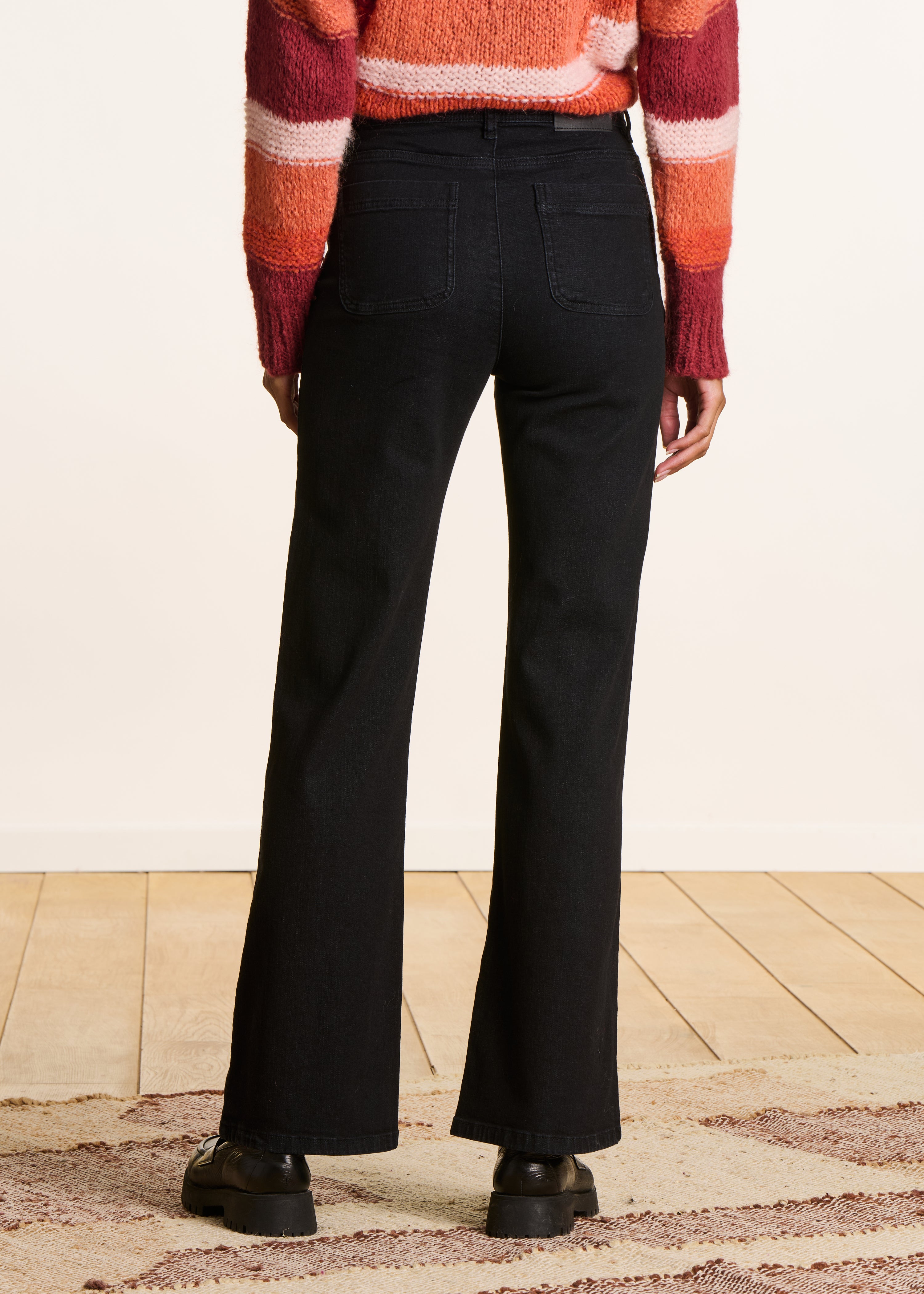 black bootcut jeans in organic cotton