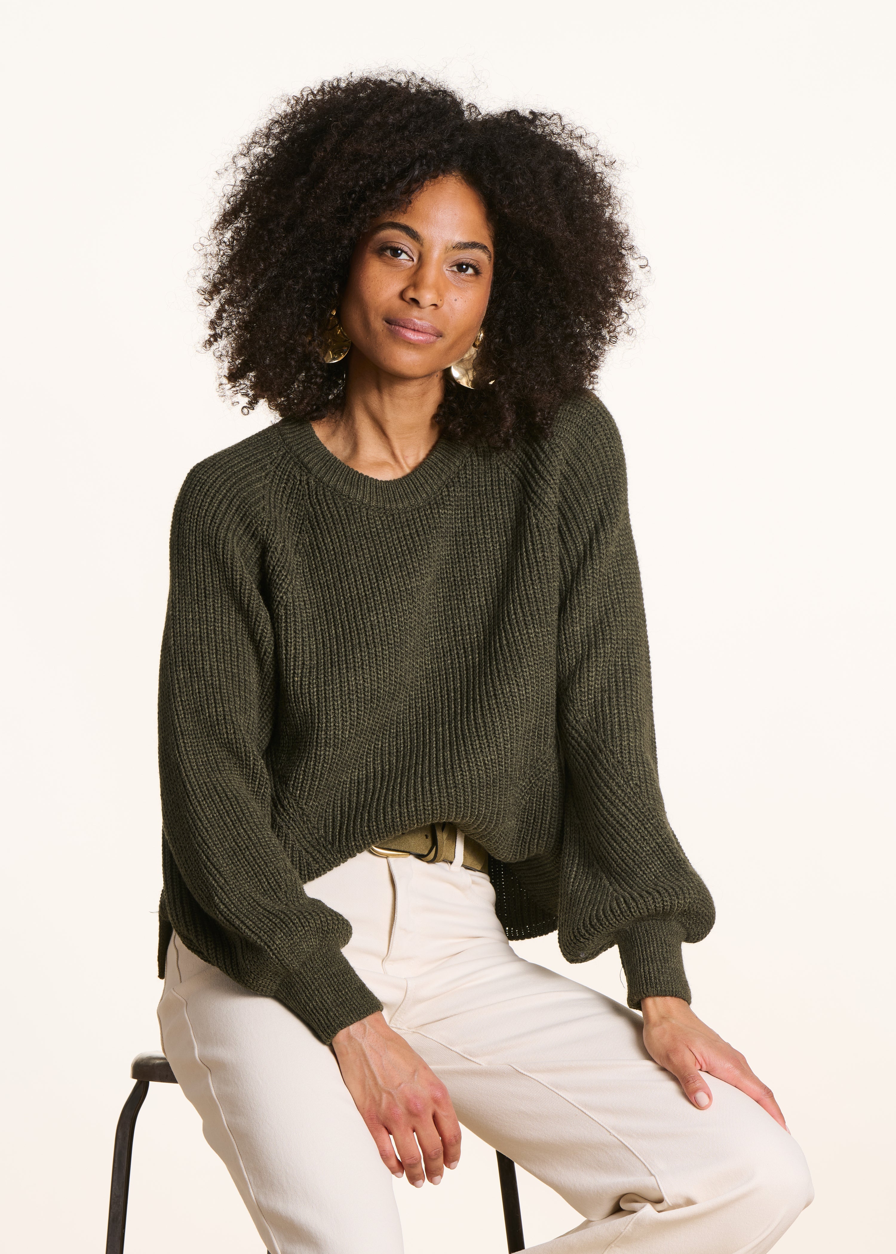 Long sleeve round neck khaki sweater