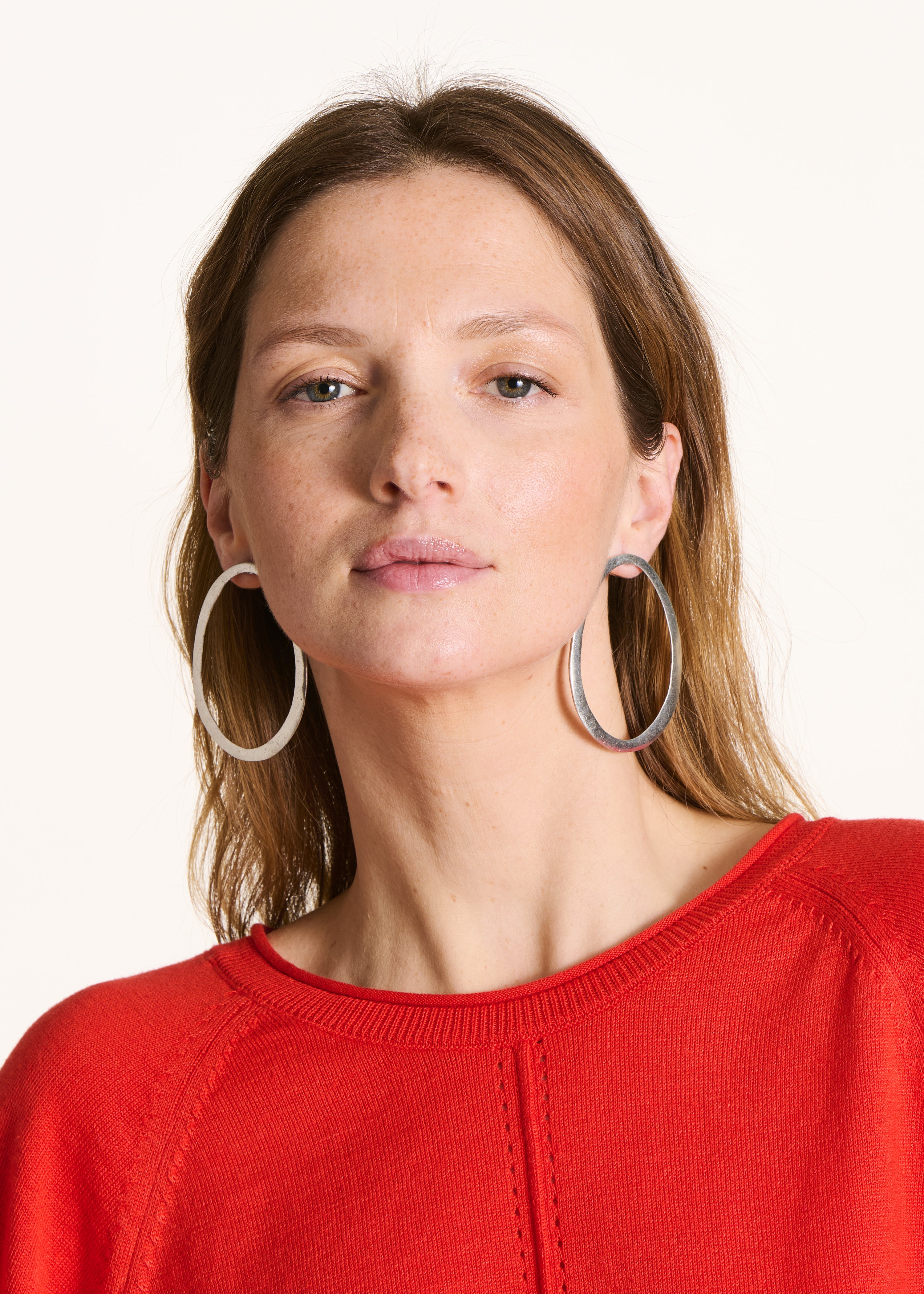 Silver dangling earrings