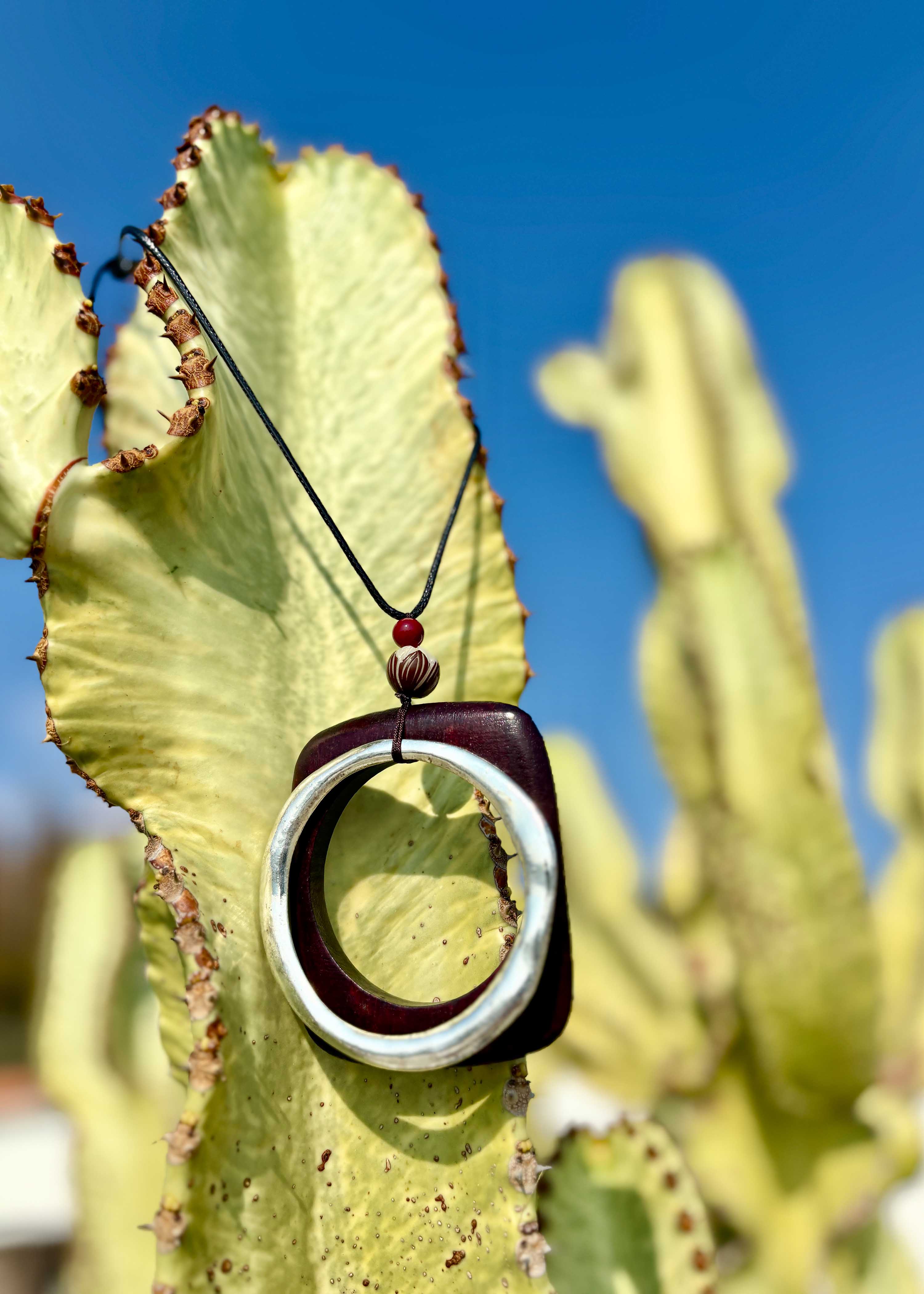 Adjustable wooden long necklace