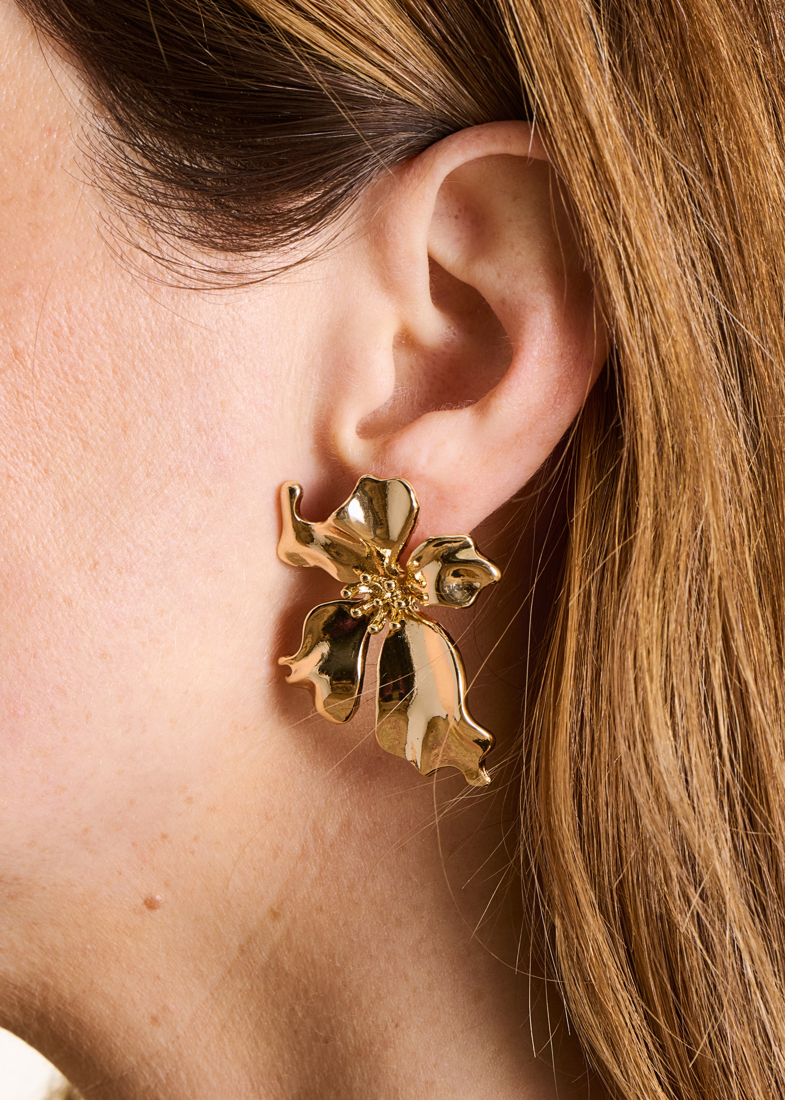 Boucles d'oreilles fleur dorées