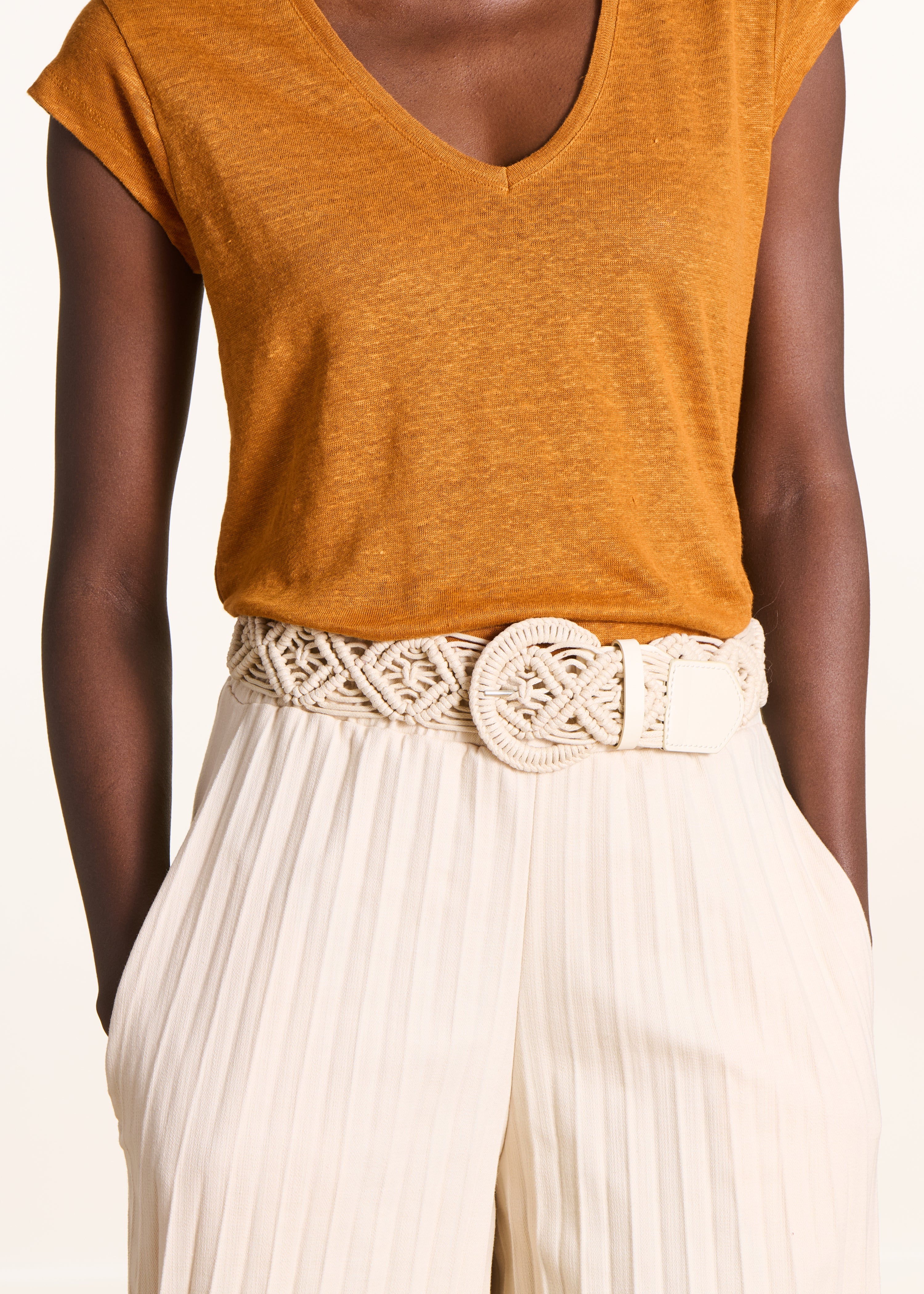 Off-white cotton belt