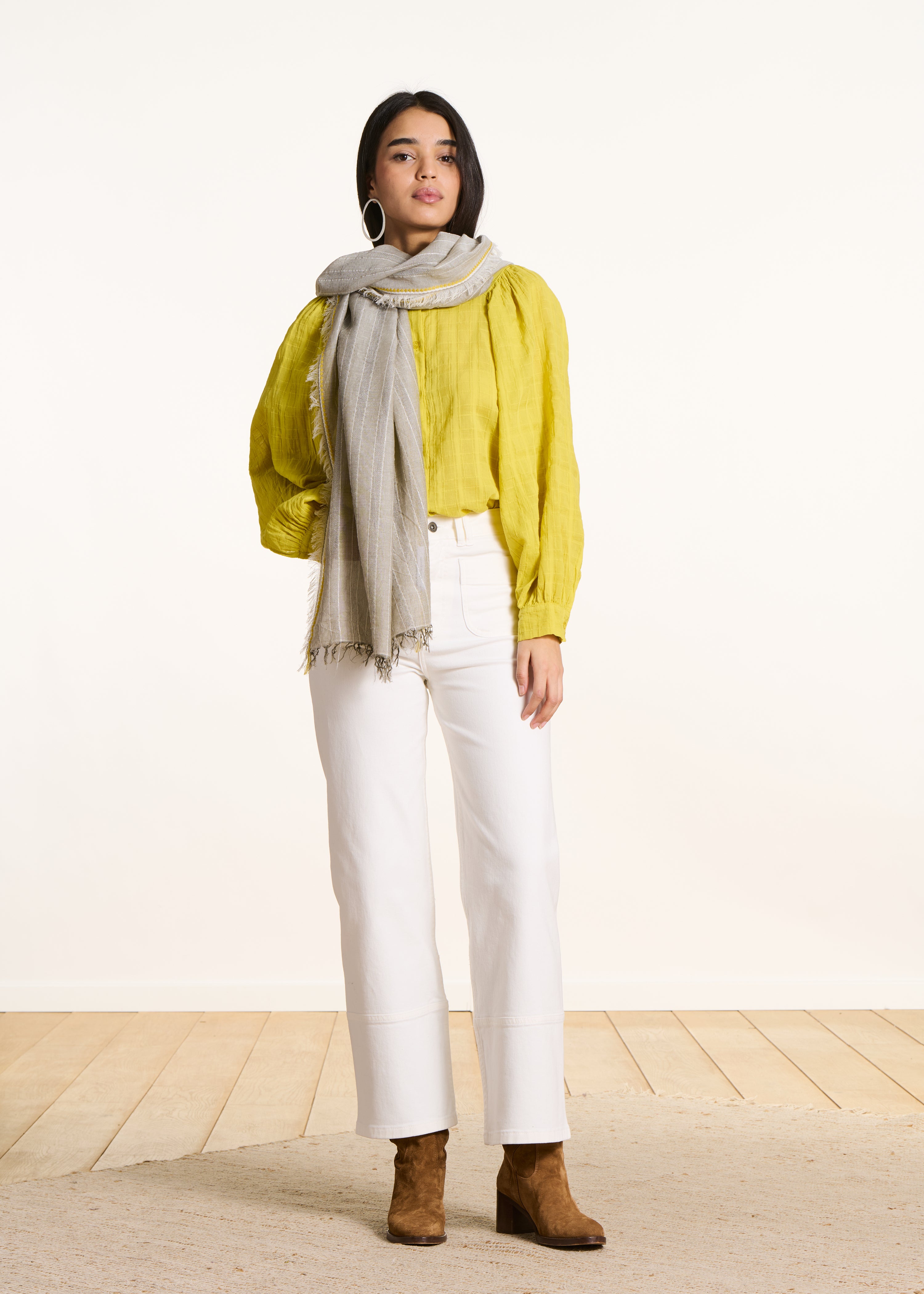 Foulard kaki rayé