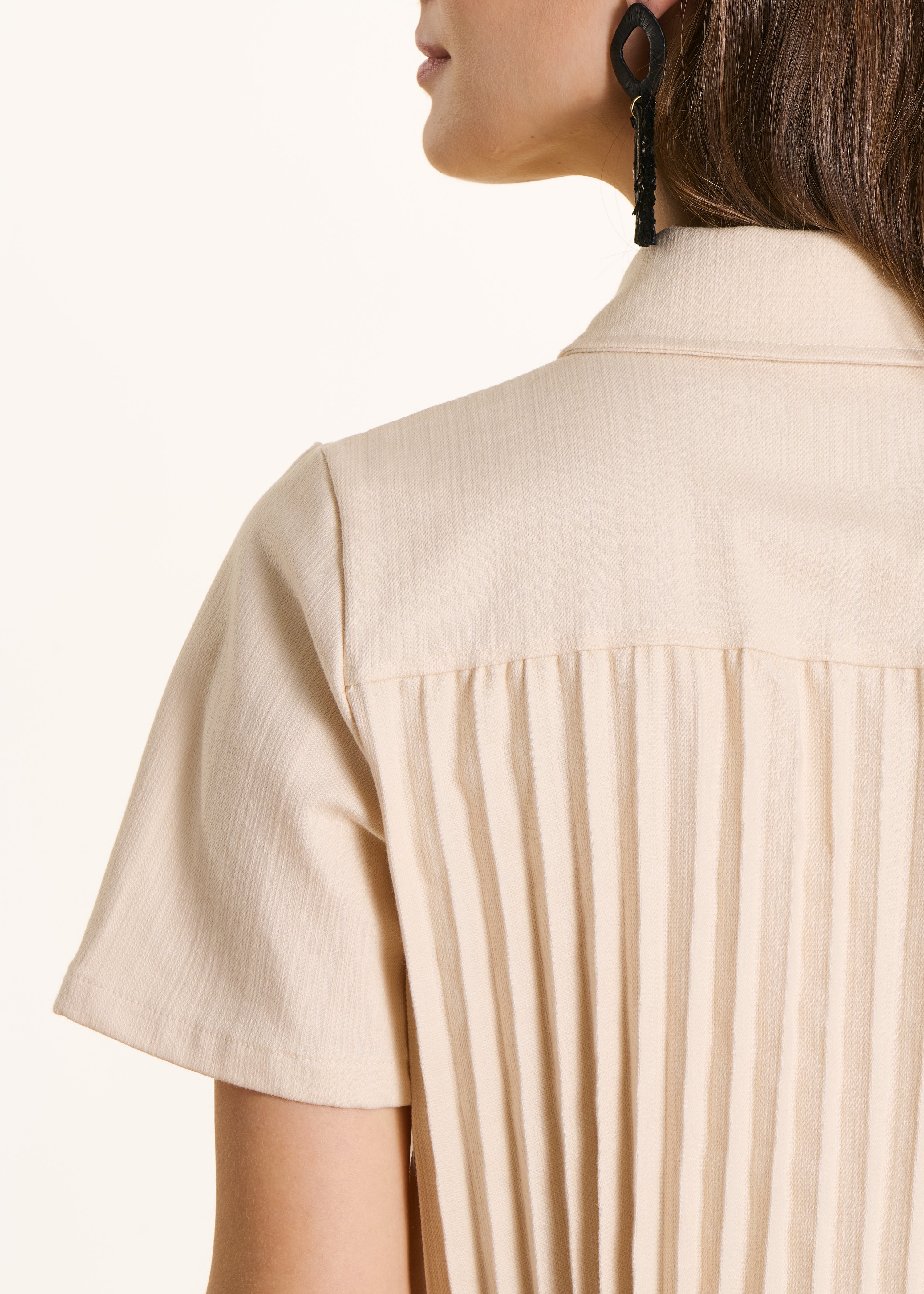 Short-sleeve shirt in ecru denim
