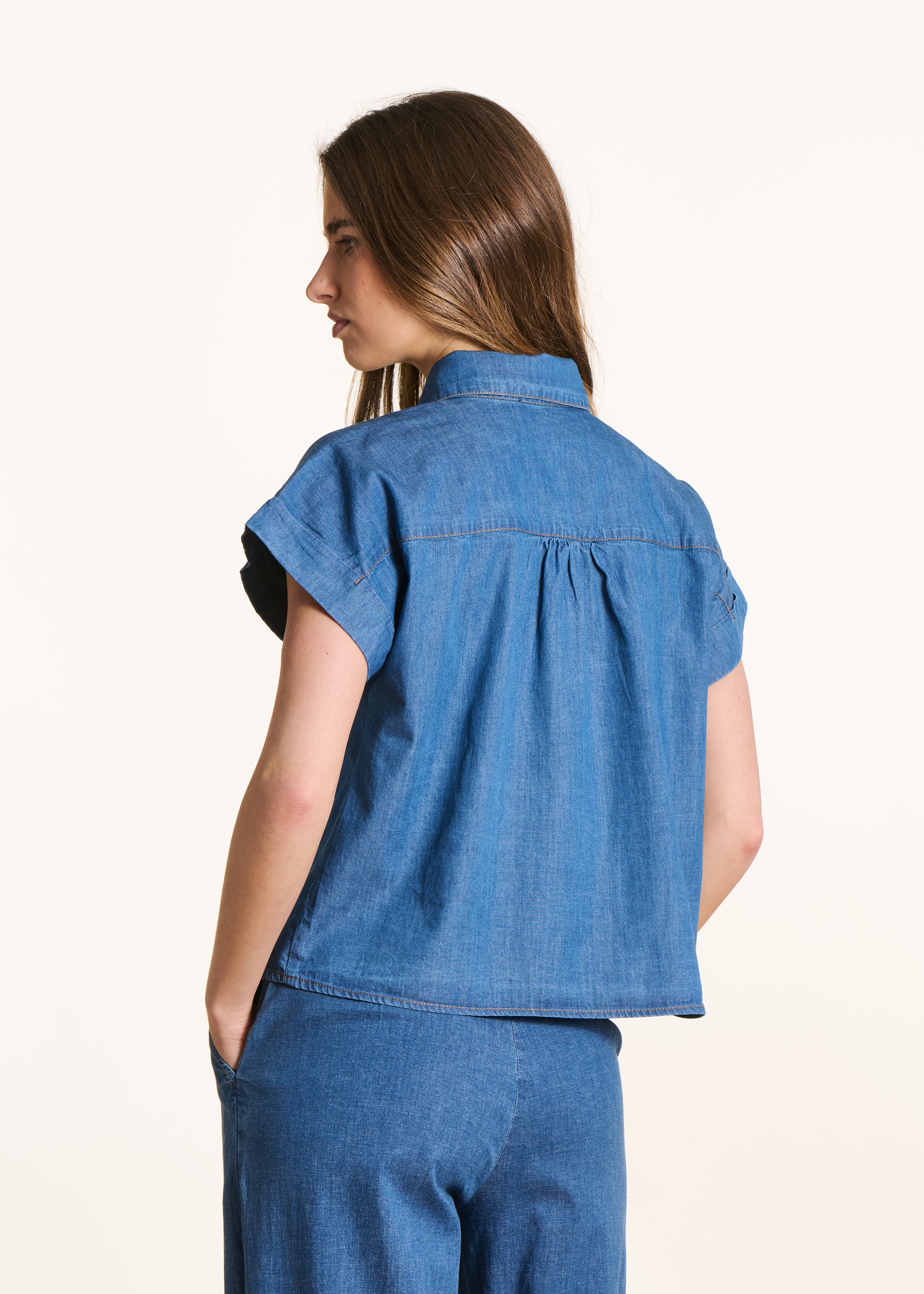 Camicia corta in jeans morbido maniche corte