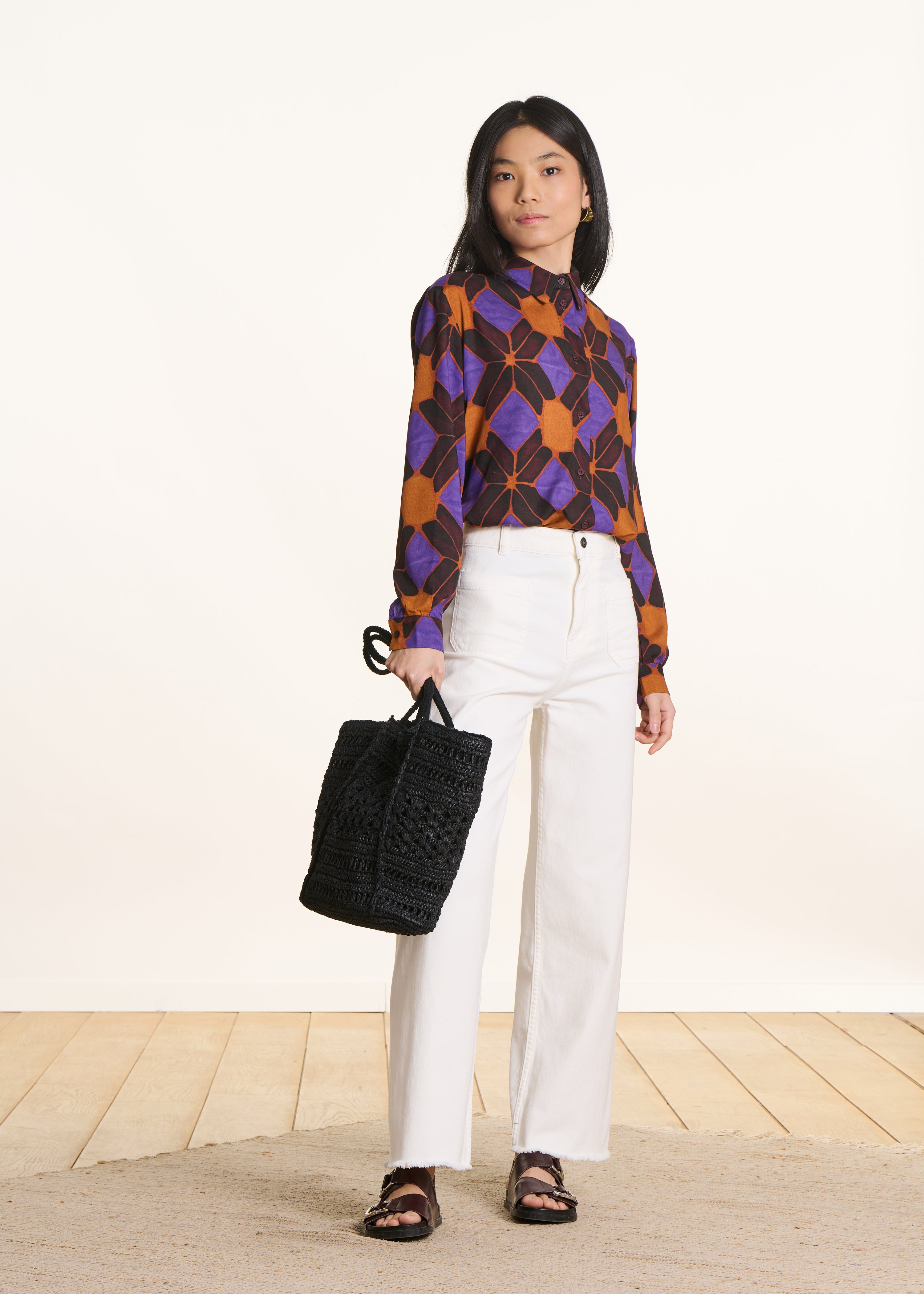 Loose shirt with orange and purple print