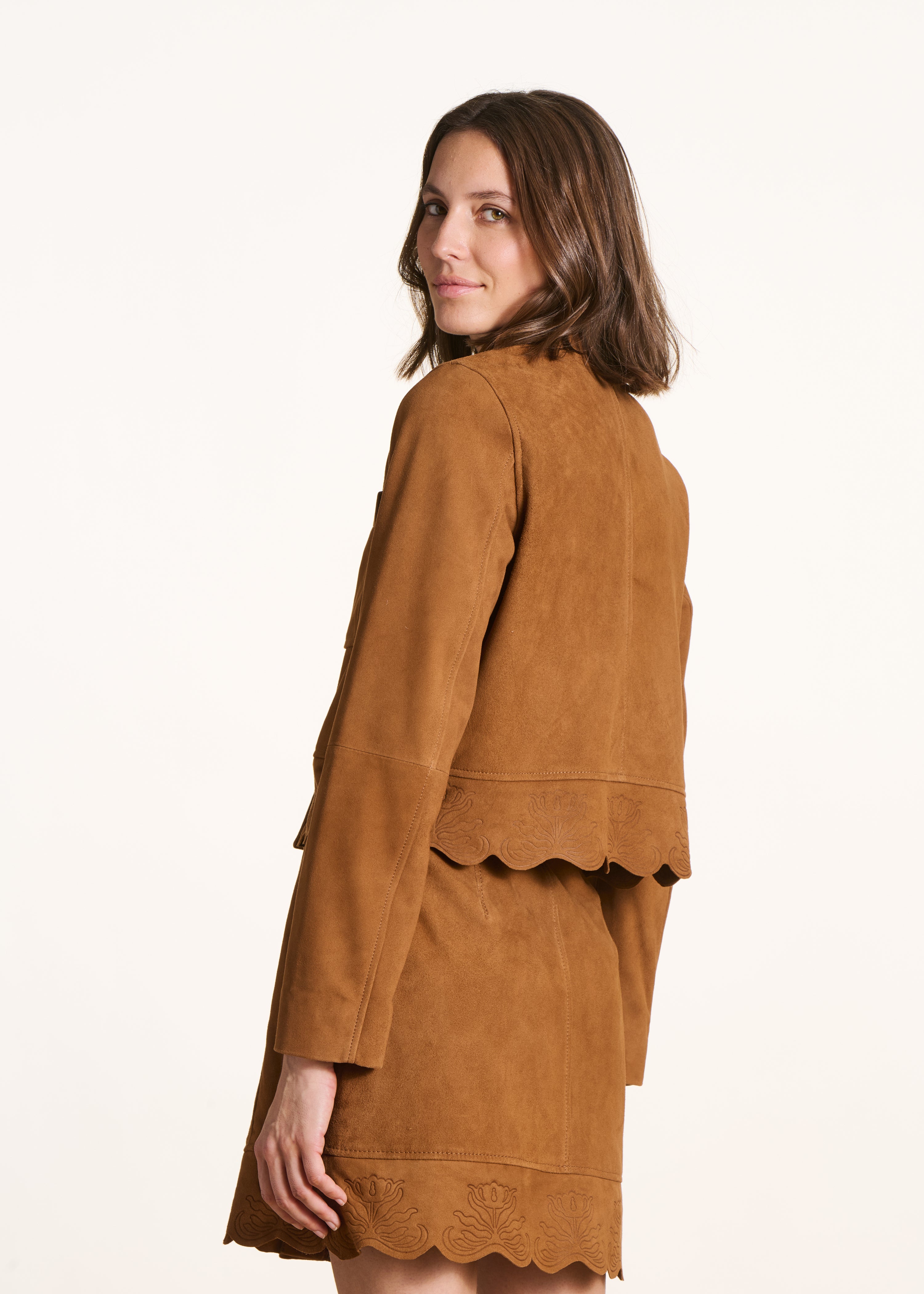 Kurze Blousonjacke in Kamel aus Wildlederimitat