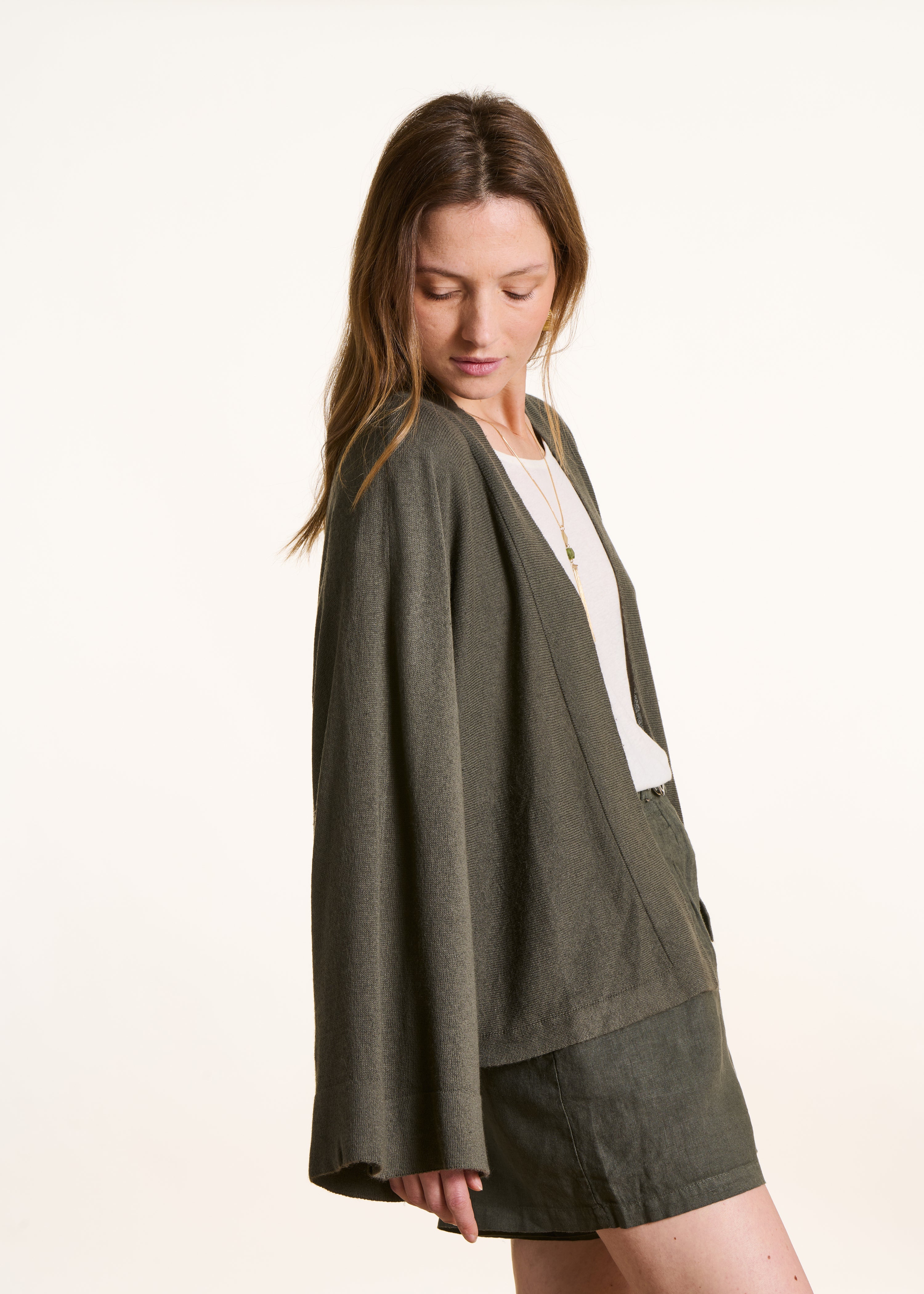 Loose khaki vest in soft knit