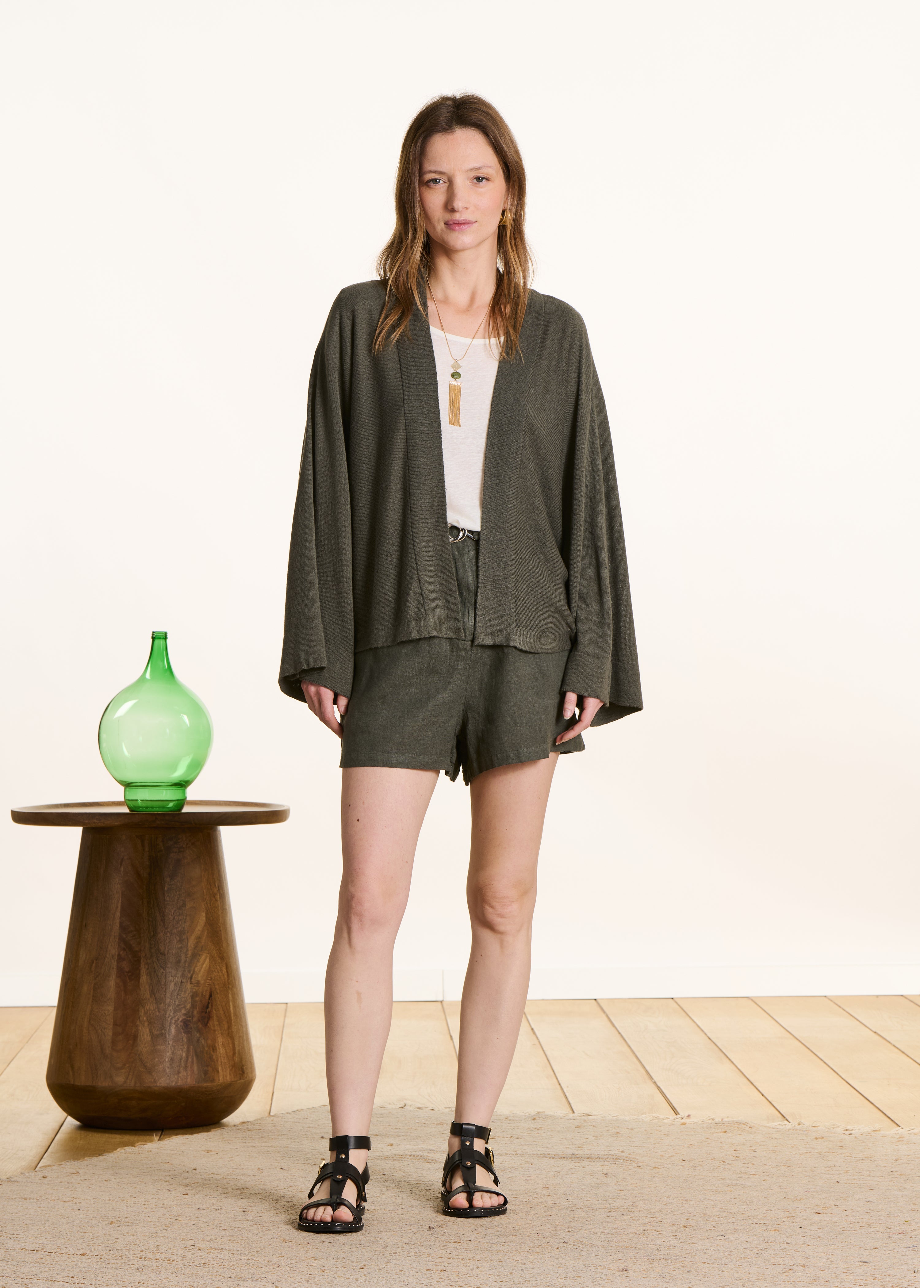 Loose khaki vest in soft knit