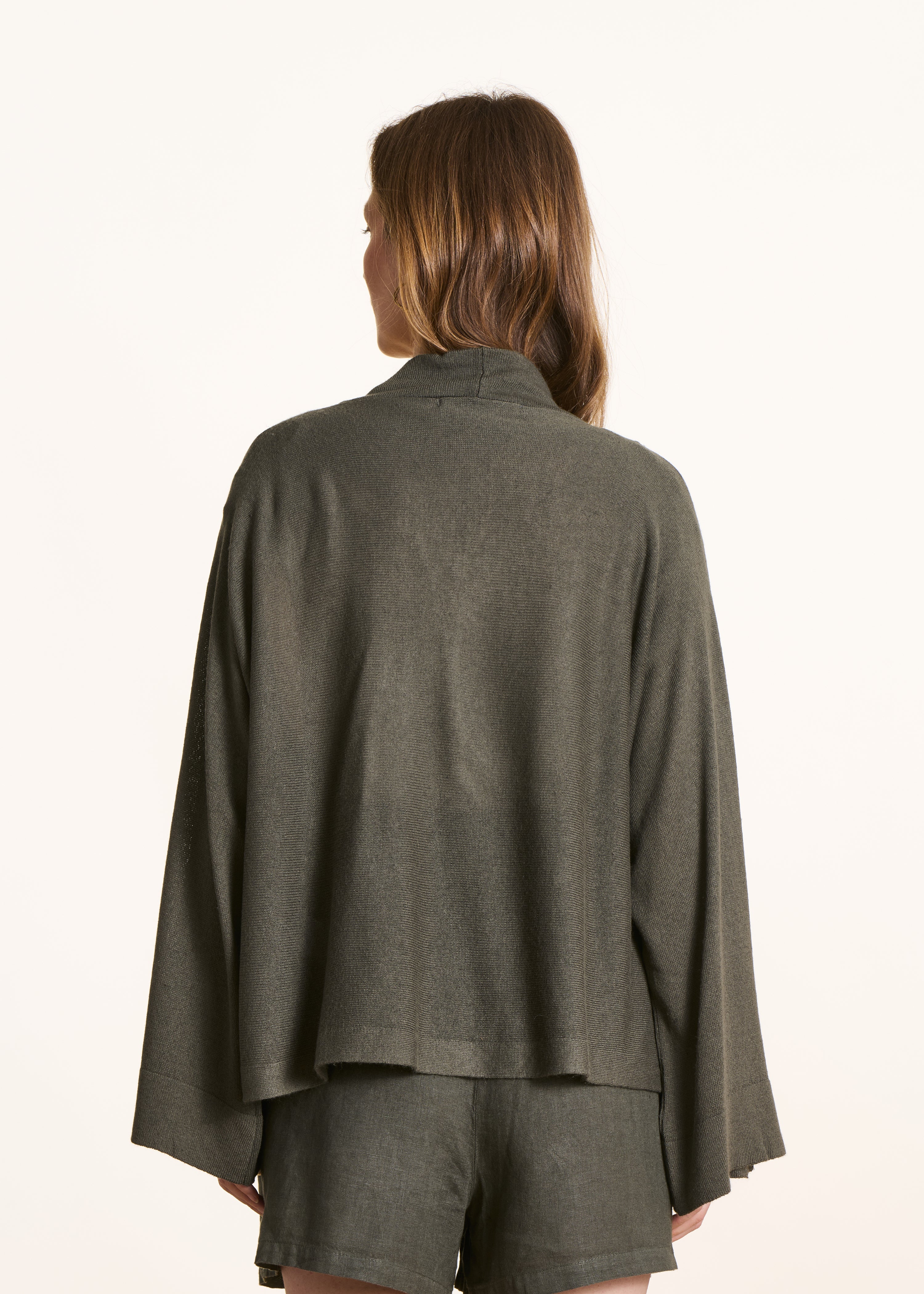 Loose khaki vest in soft knit