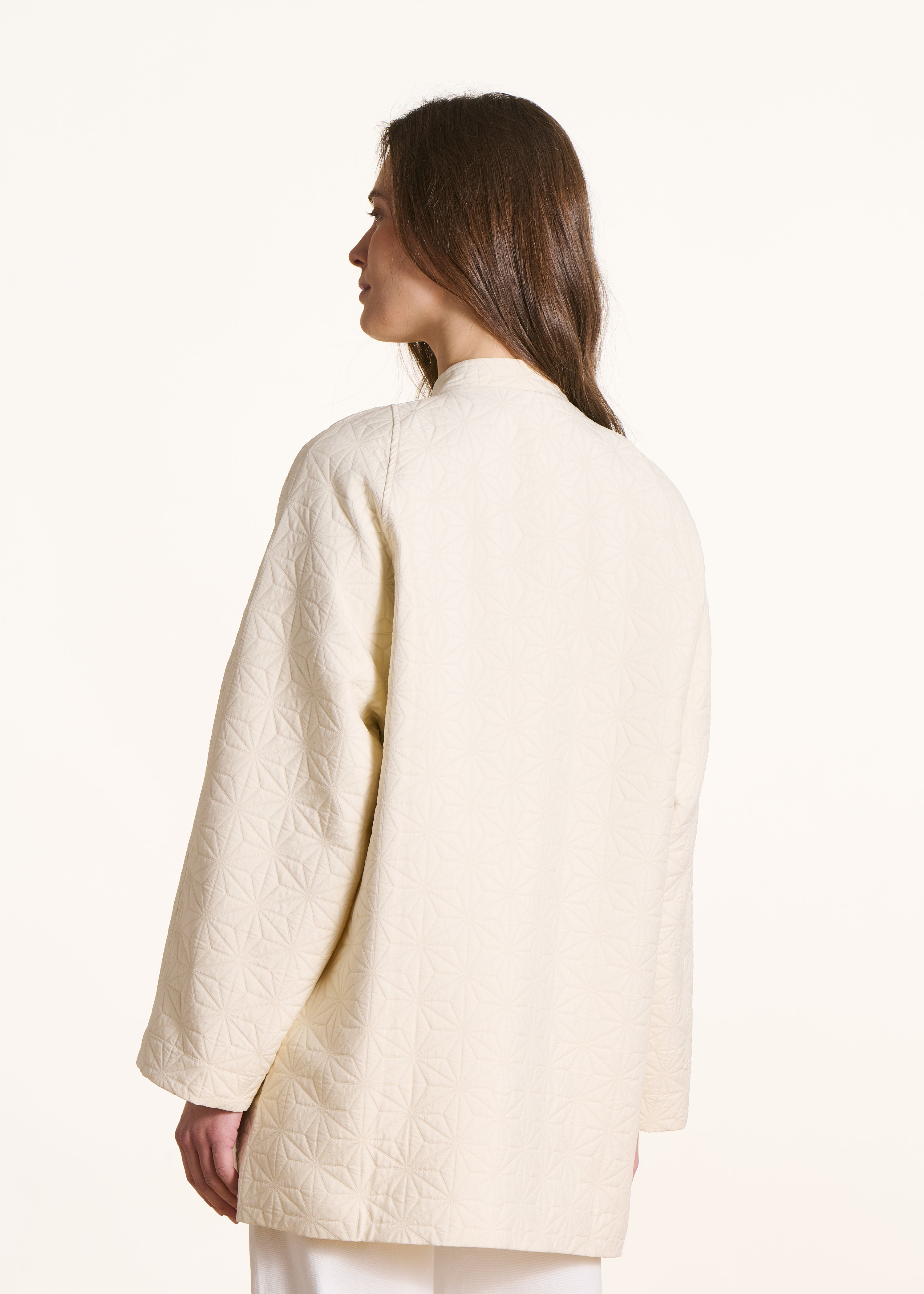 Abrigo 3/4 en jacquard écru