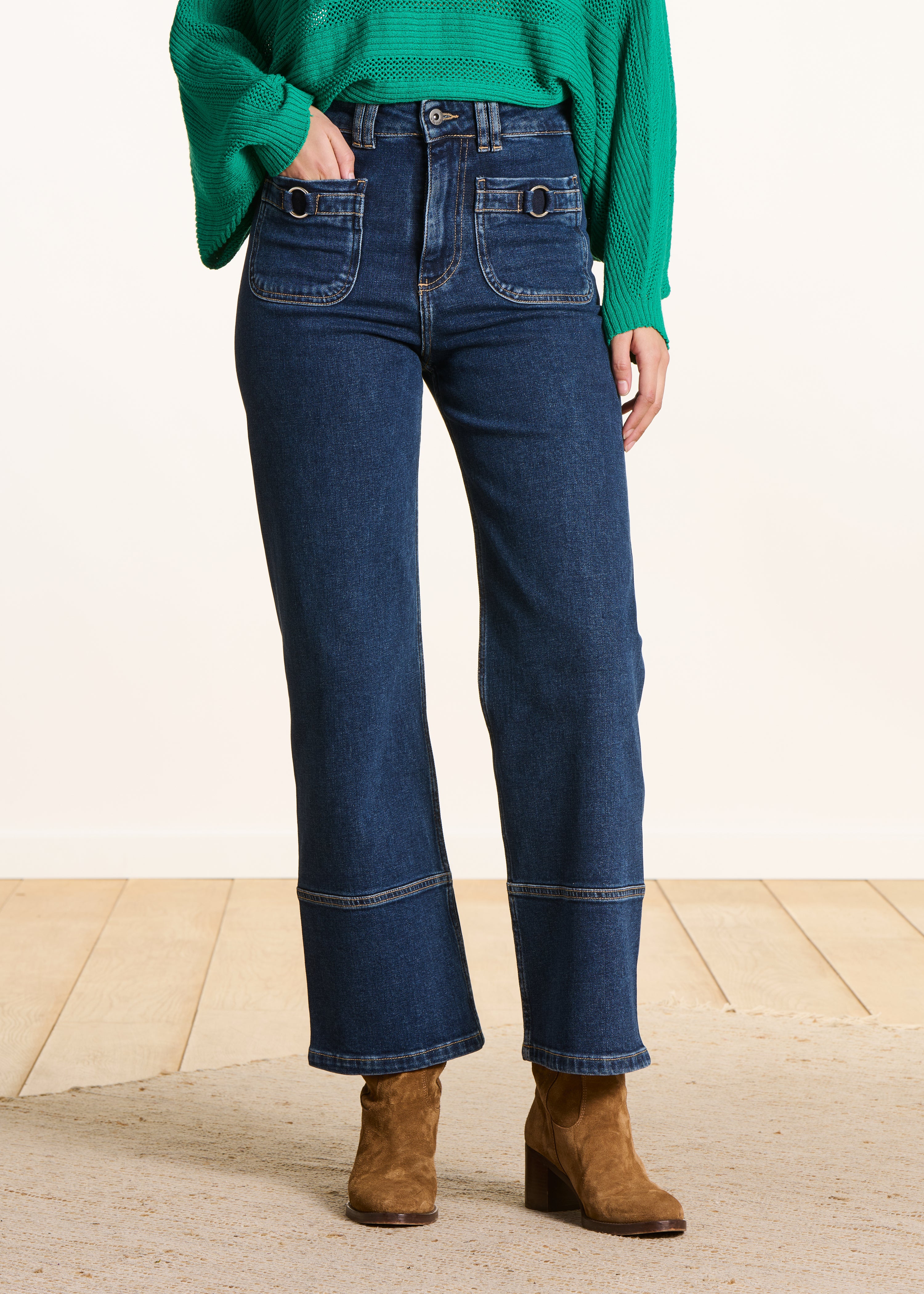 High-waisted straight jeans in organic cotton