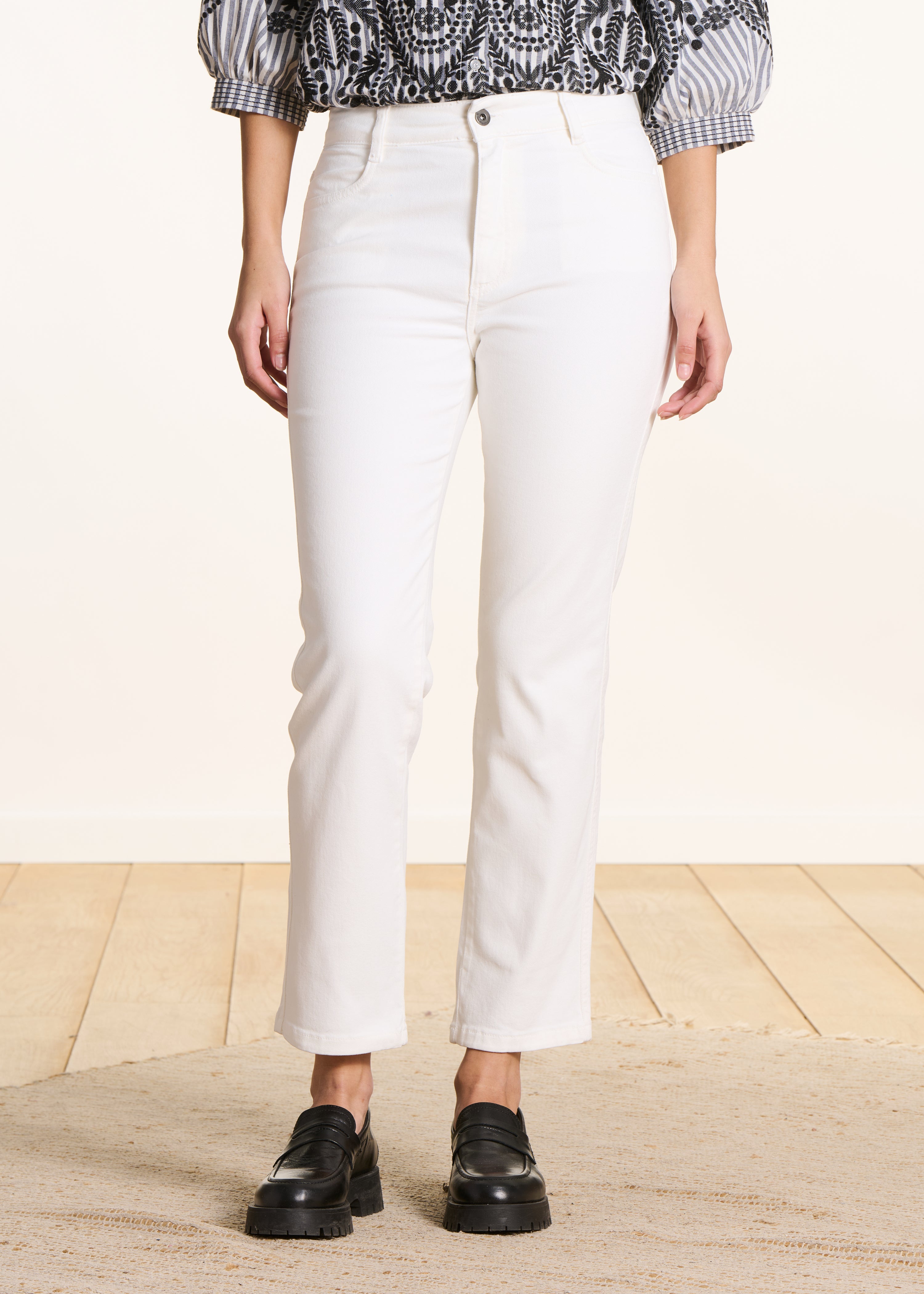 Jean blanc droit 7/8ème en coton biologique