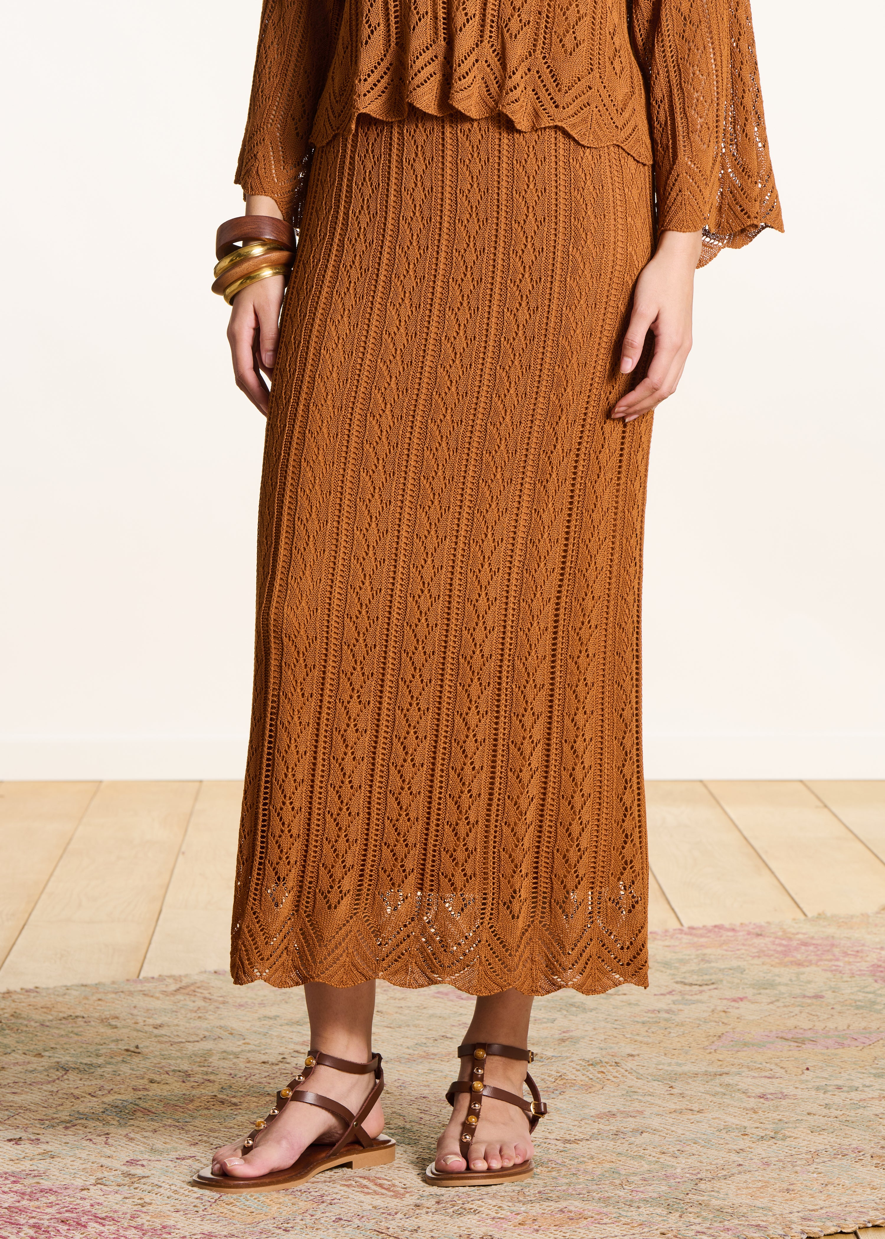 Gonna midi in maglia traforata marrone