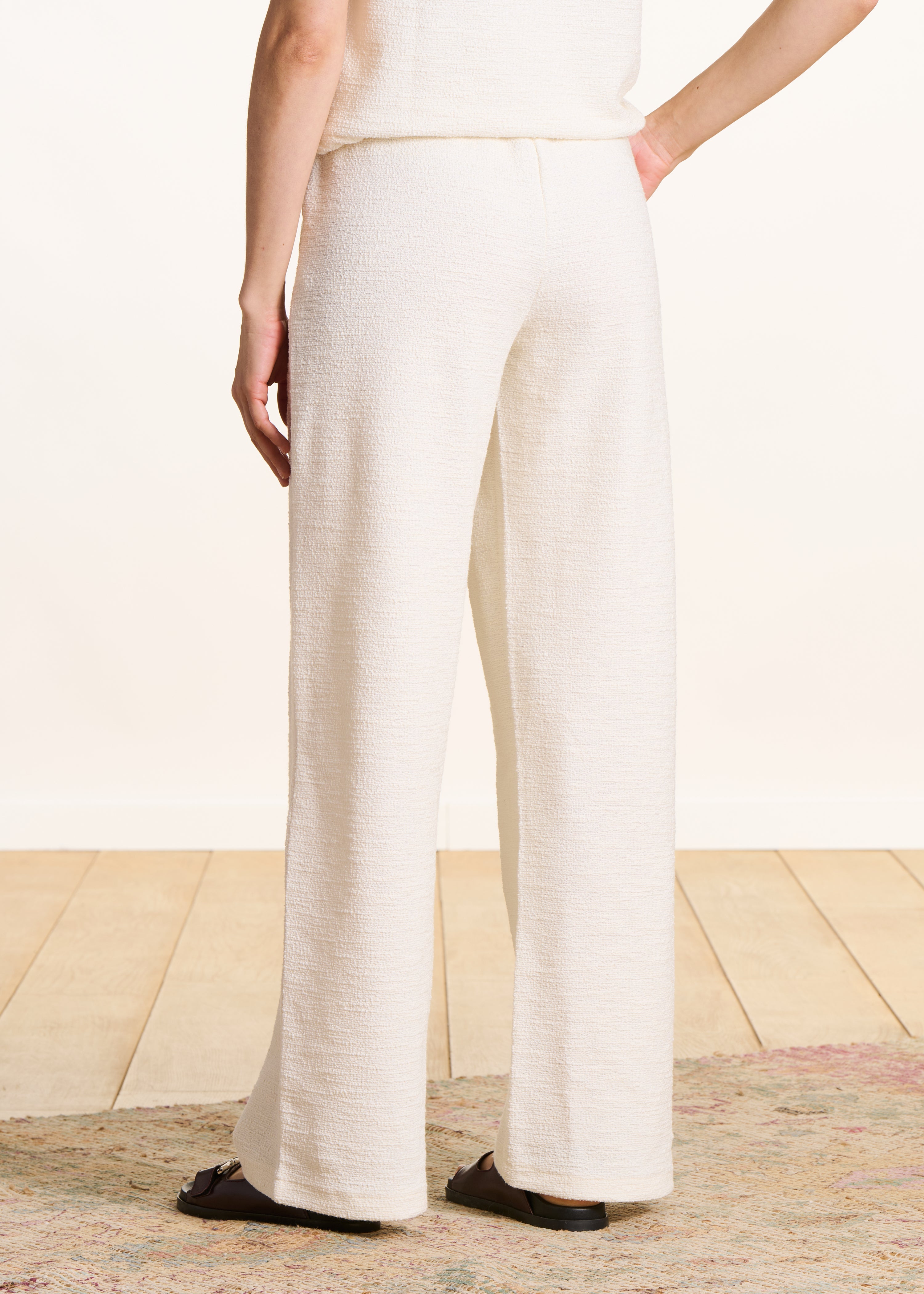 Pantalone largo écru elasticizzato in jersey