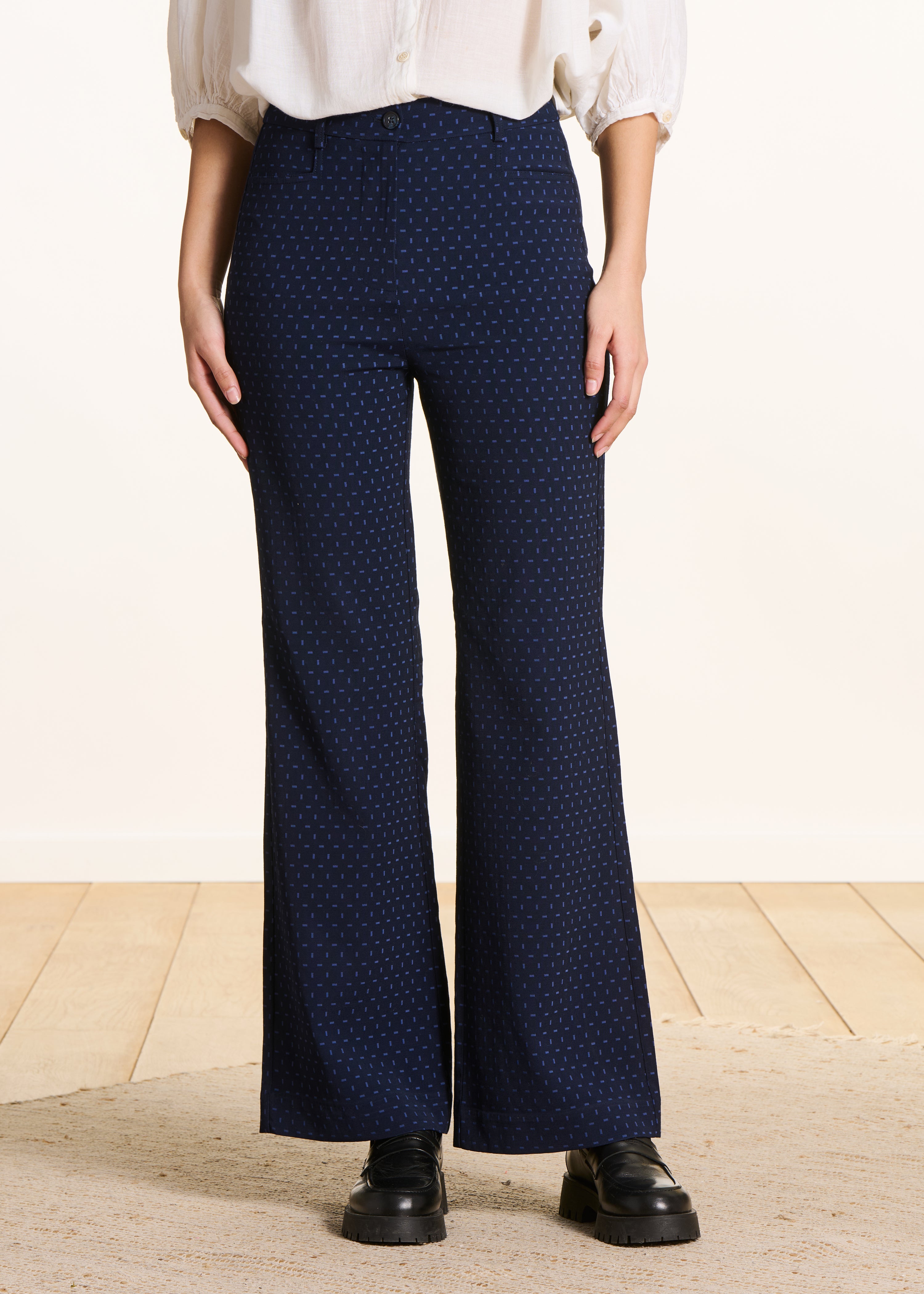 Flared broek in blauwe jacquard