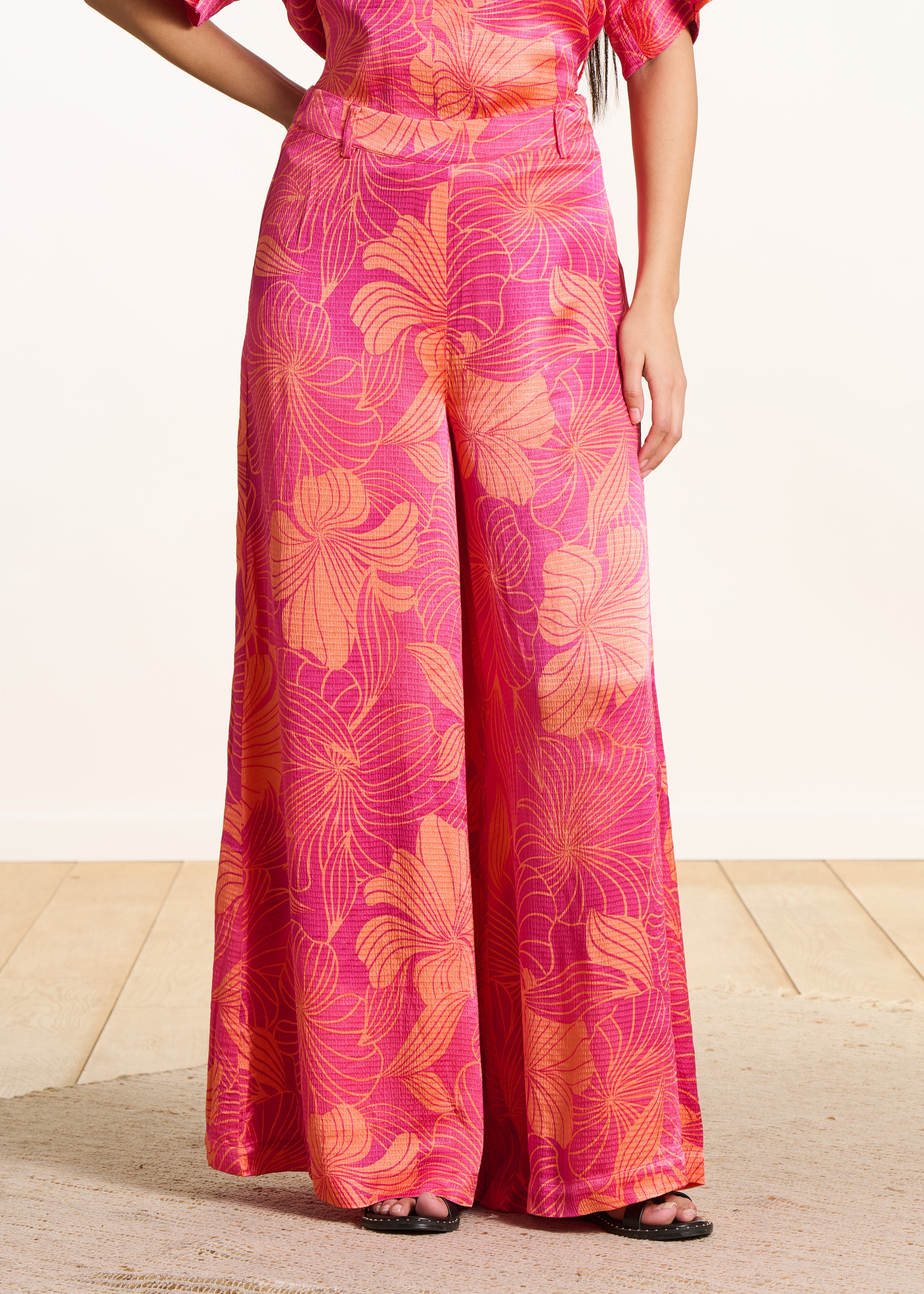 Long pink floral printed trousers