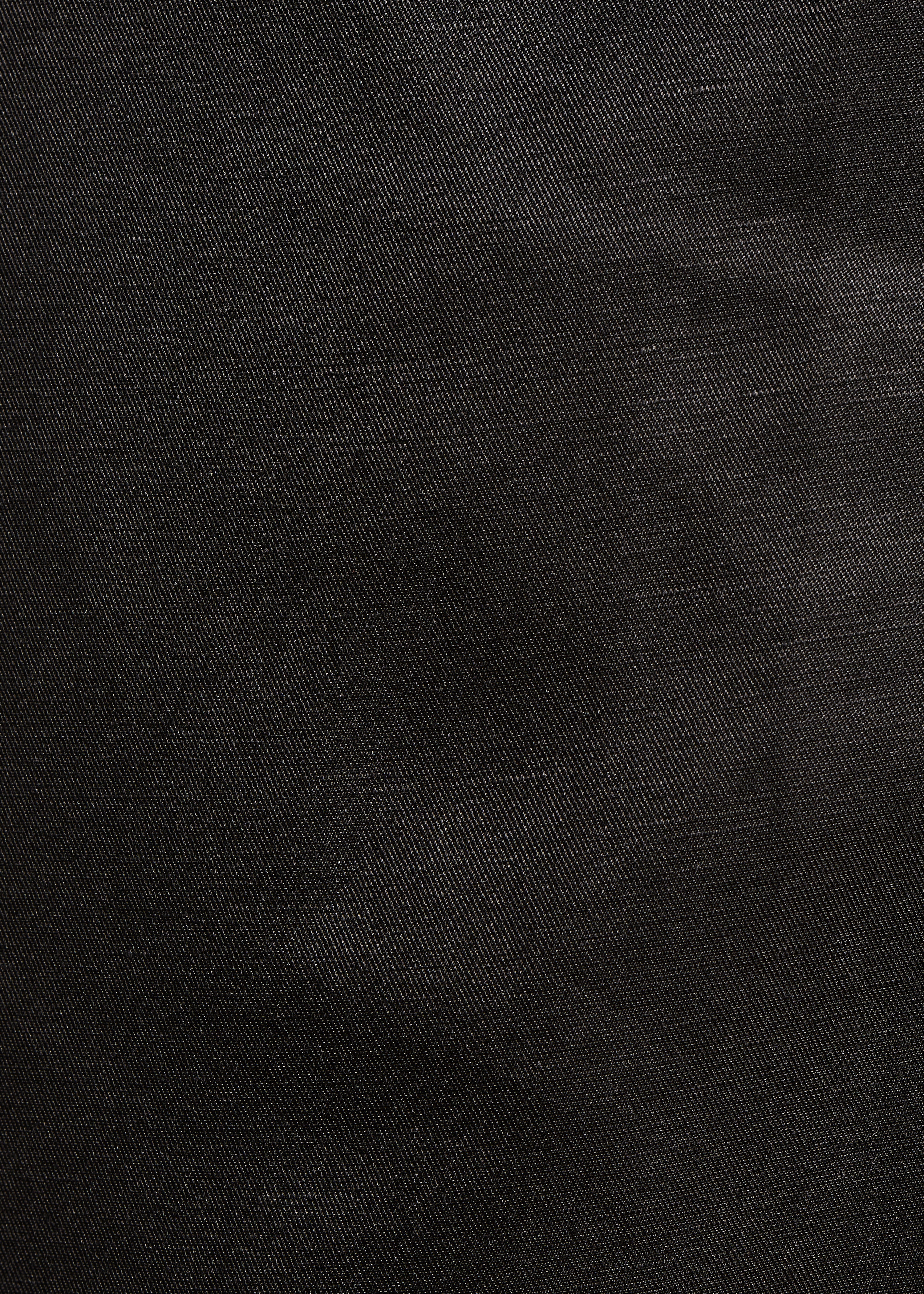 Hoch taillierte 7/8-Hose in schwarz mit Schlitz