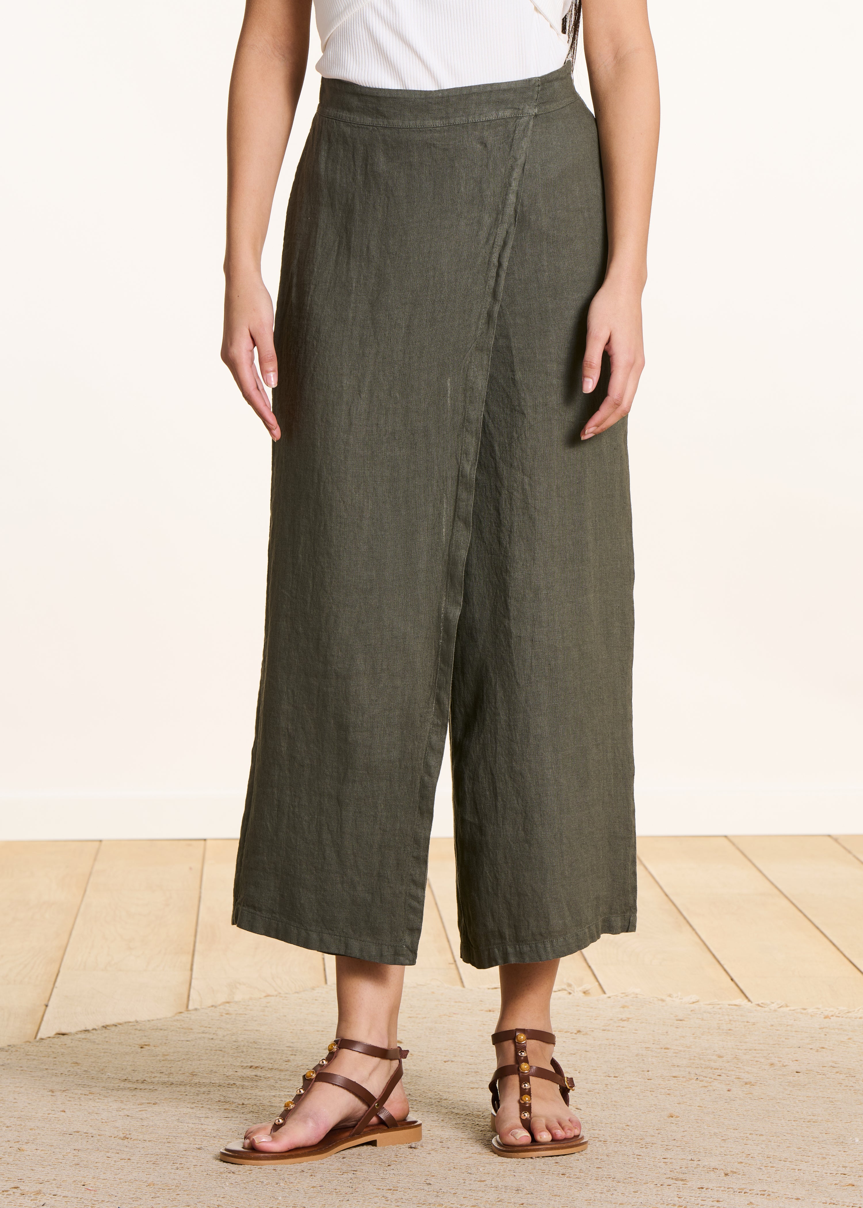 Weite 7/8-Hose in Khaki aus Leinen mit Schlitz