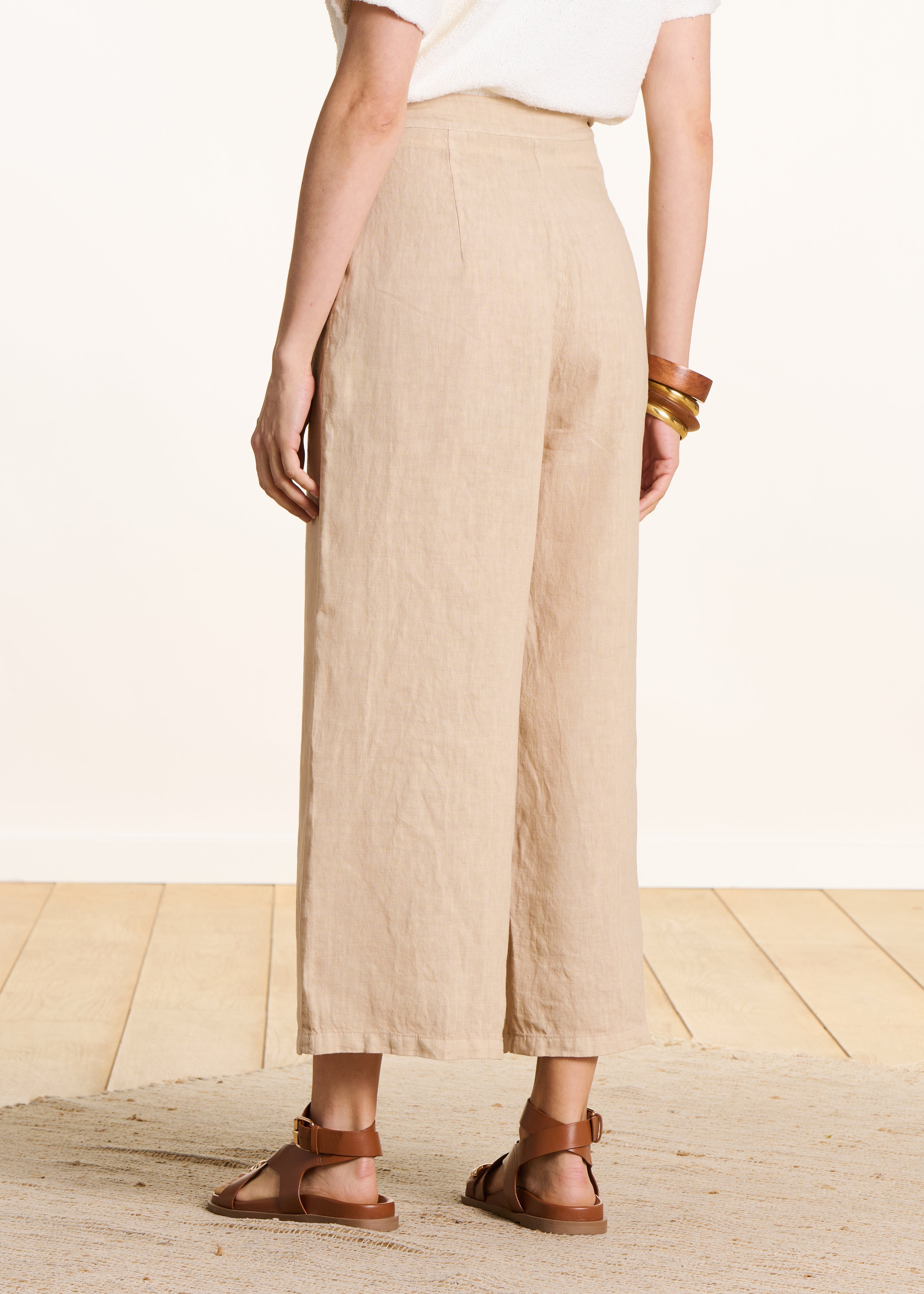 Pantalon large 7/8ème beige en lin avec pan