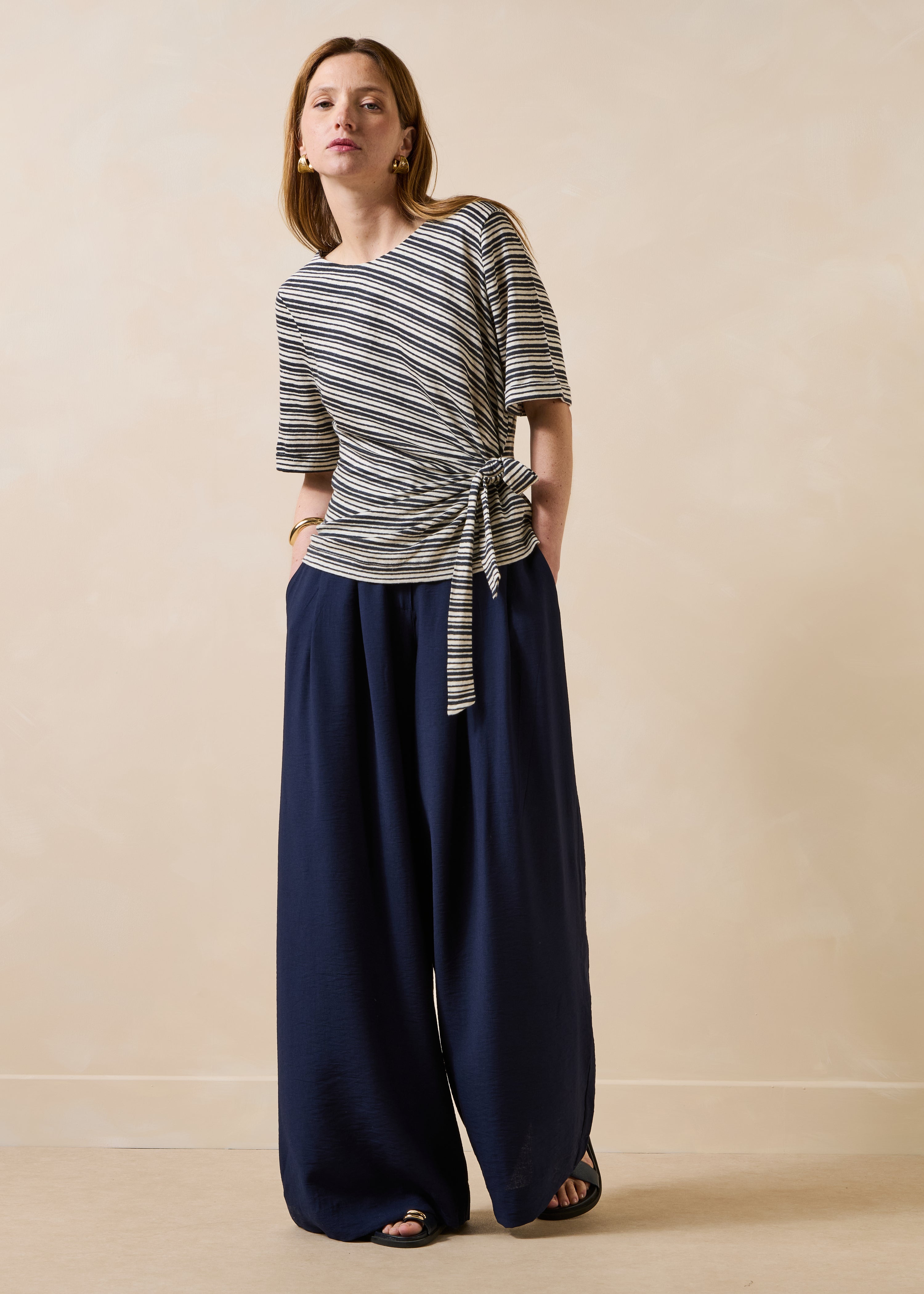 Marineblauer langer High-Waist-Hose
