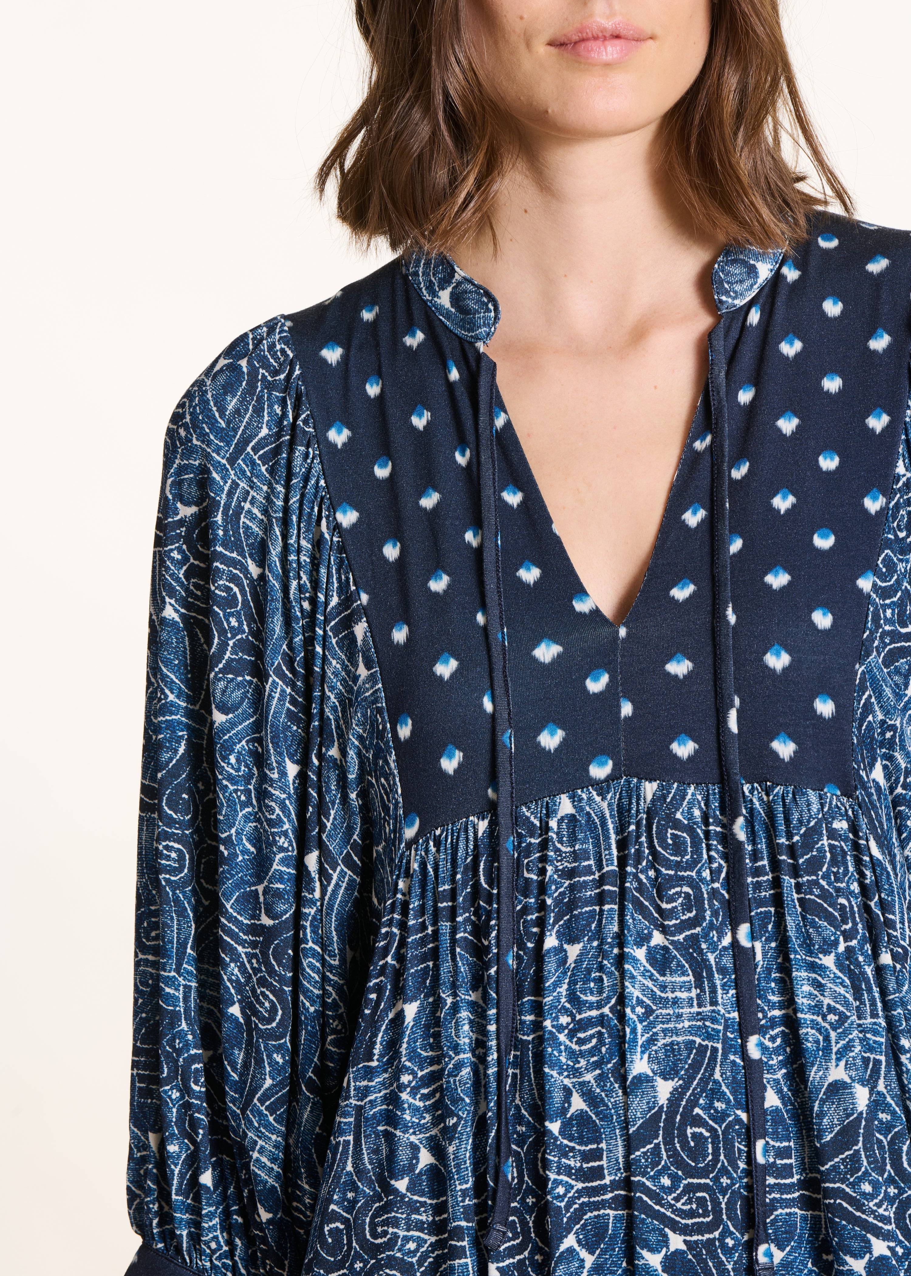 Robe longue ample bleue patchwork d'imprimés