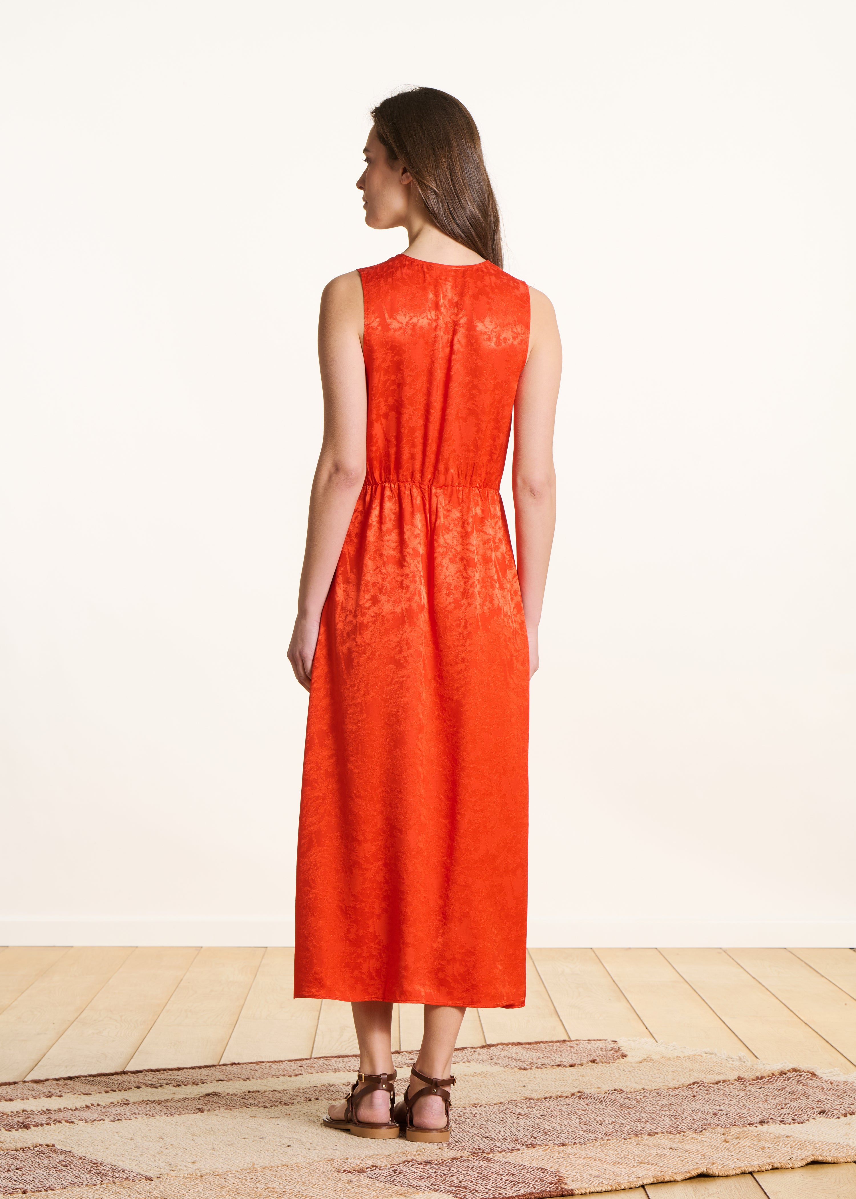 Fließendes langes Kleid in Orange aus Jacquard
