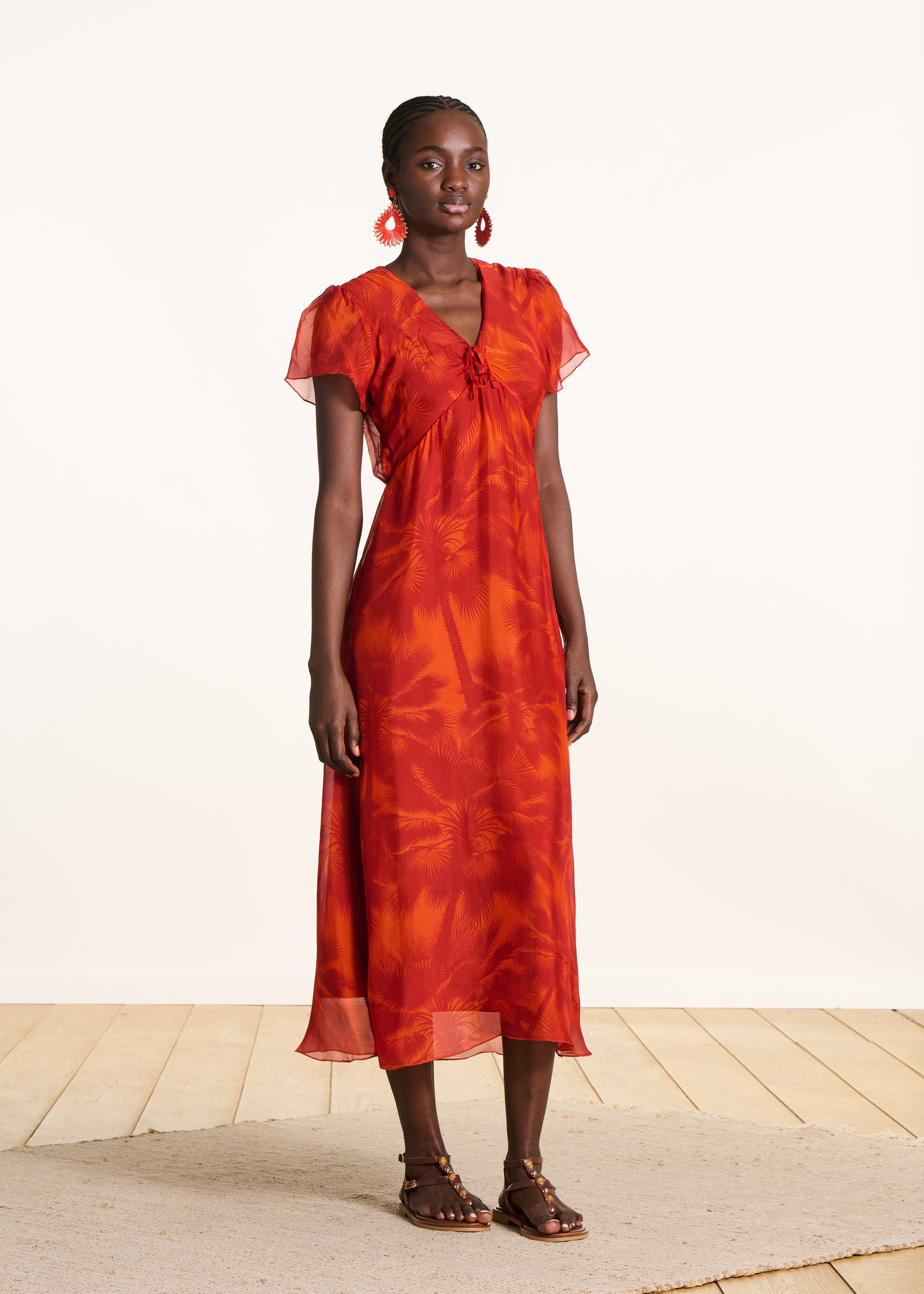 Robe longue ajustée orange à imprimé floral