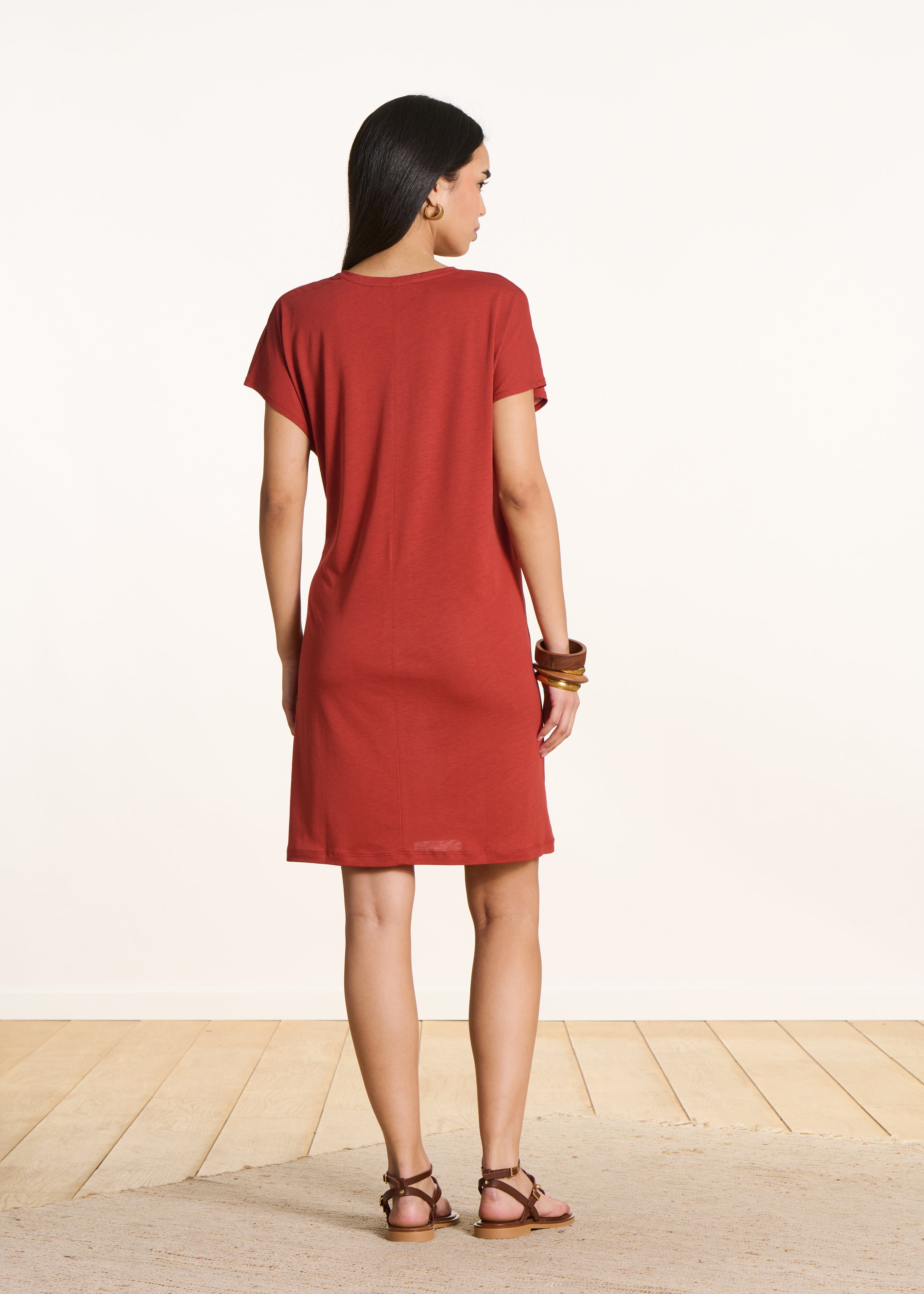Red short fluid dress with short sleeves