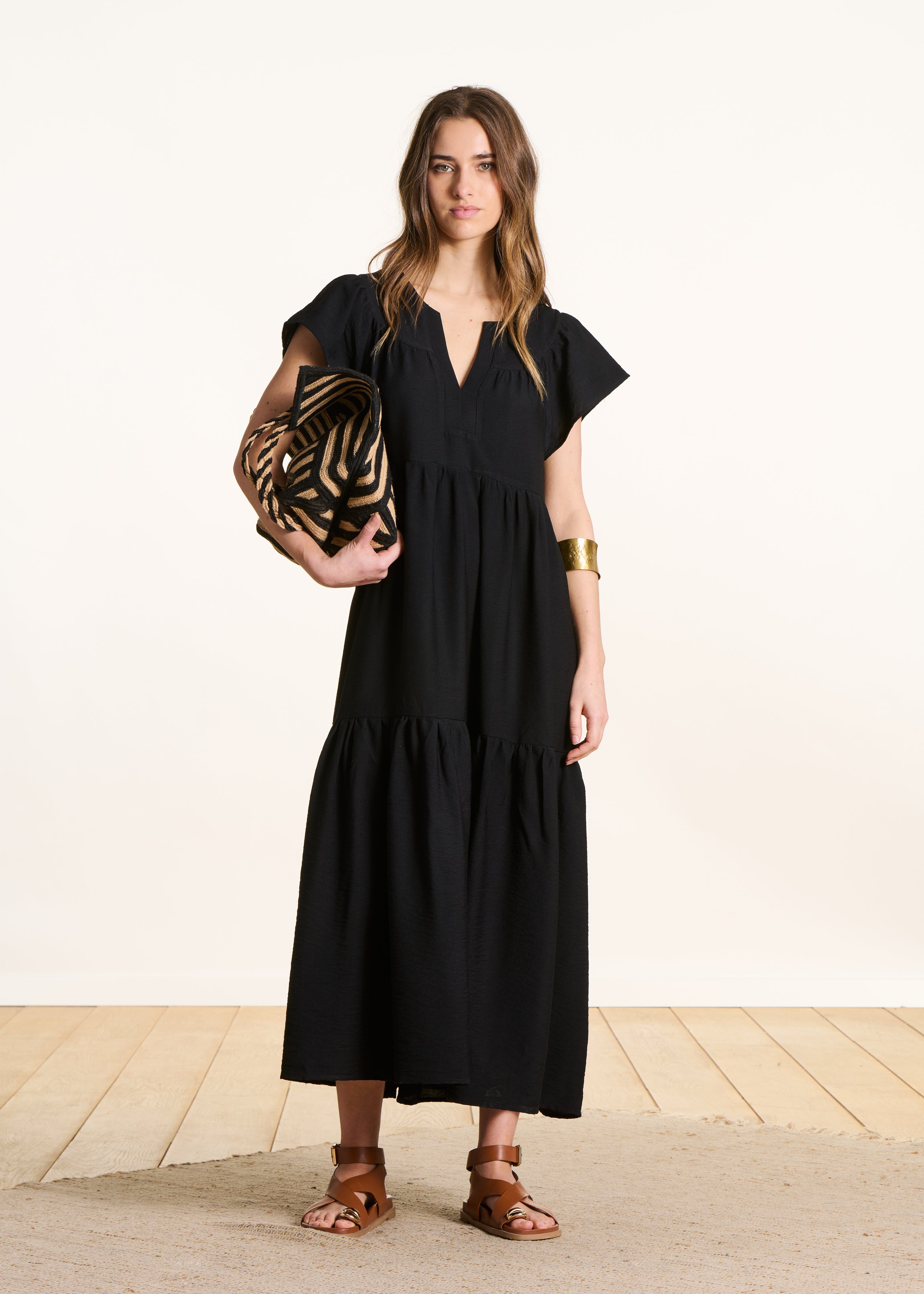 Abito lungo nero in jacquard maniche corte