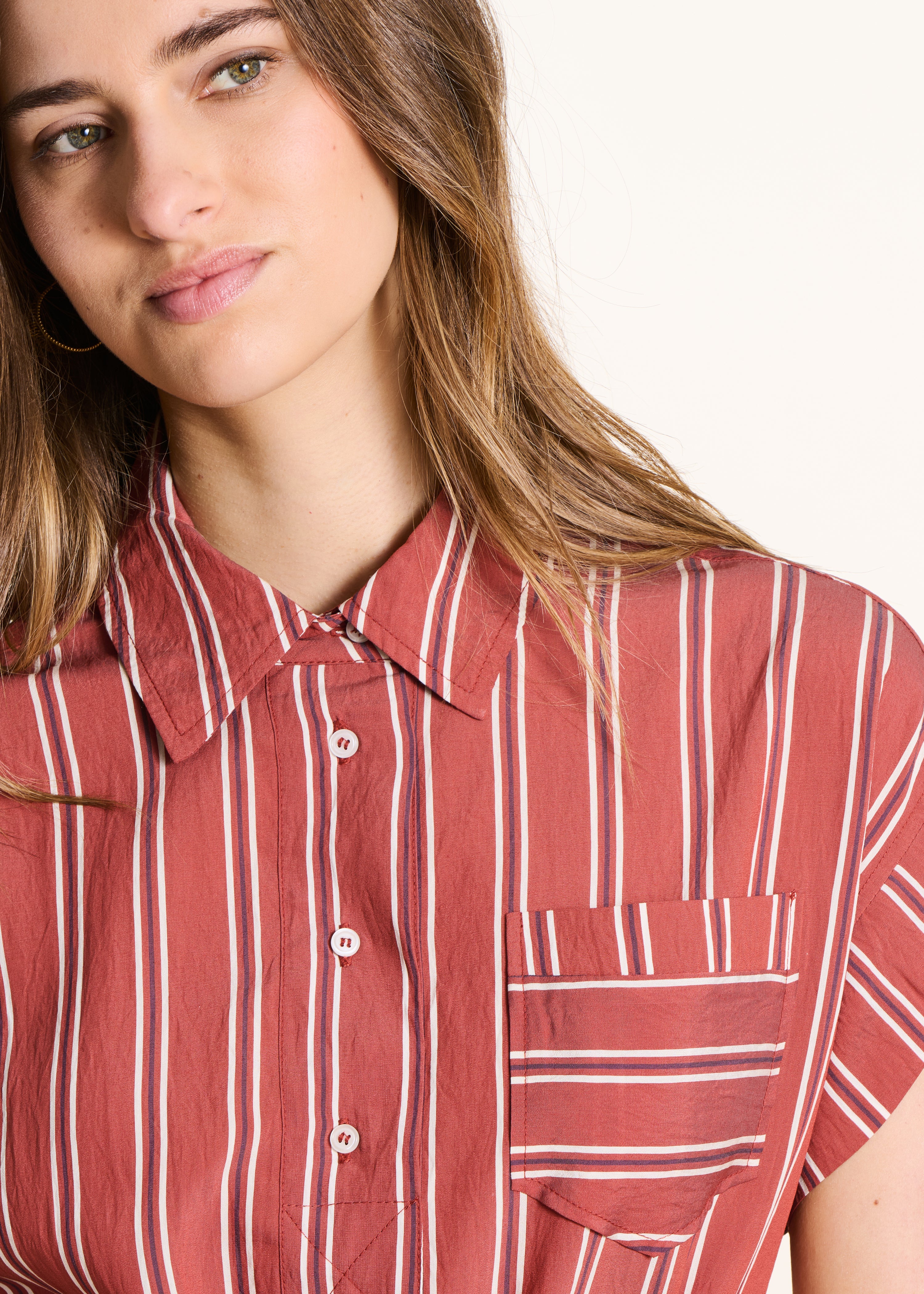 Vestido camisa rojo a rayas