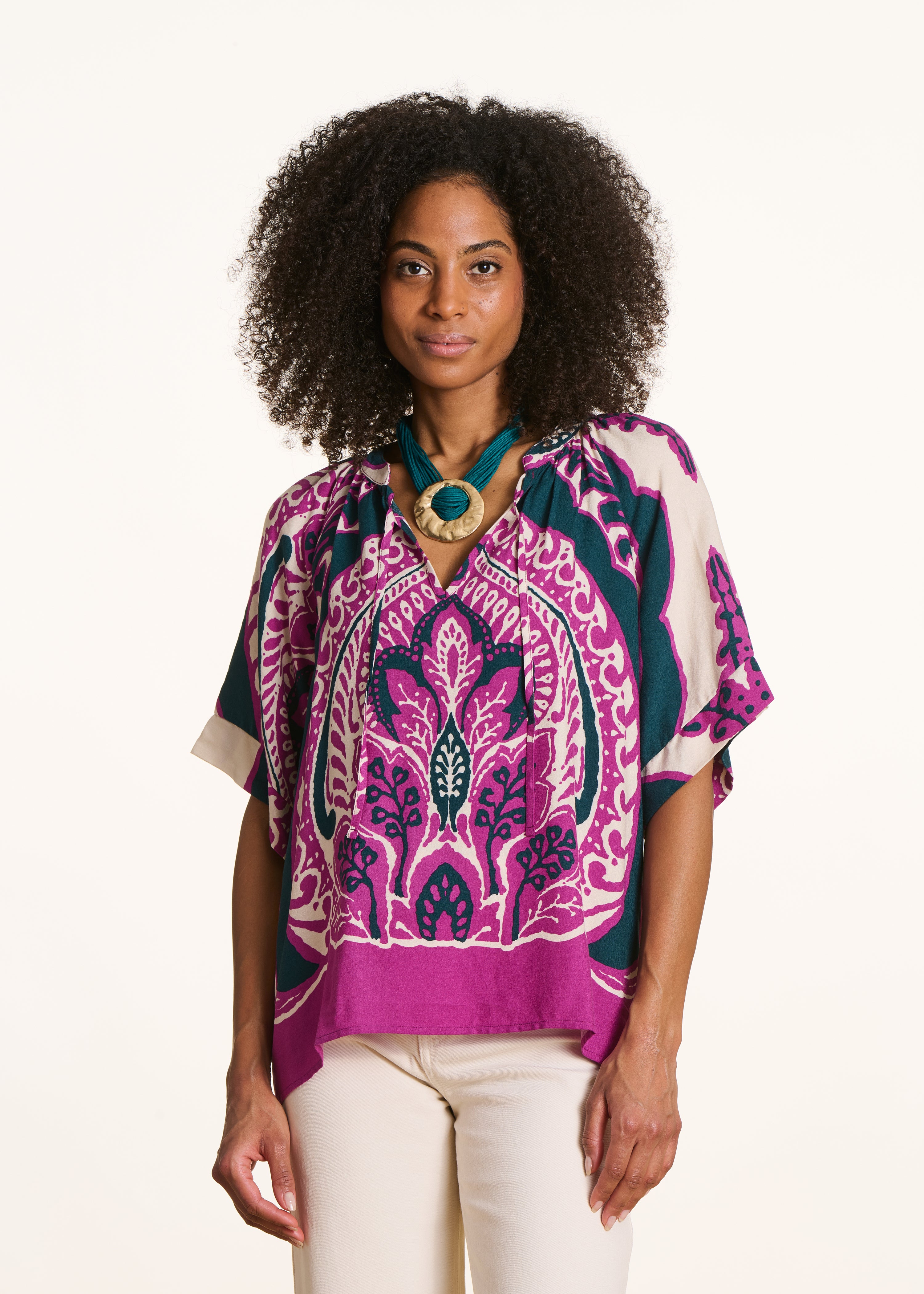 Loose top with purple print short sleeves