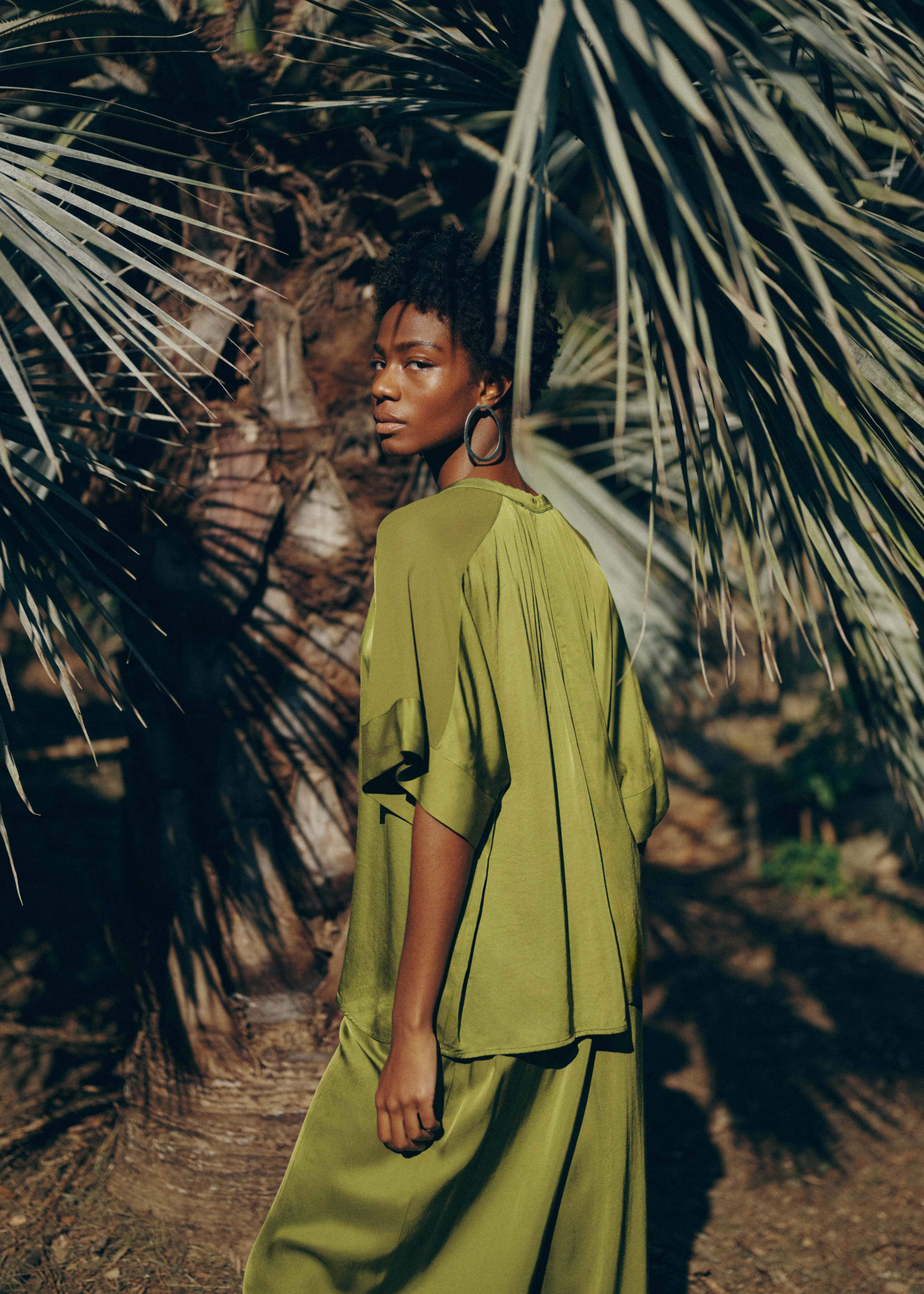 Blouse ample verte en satin