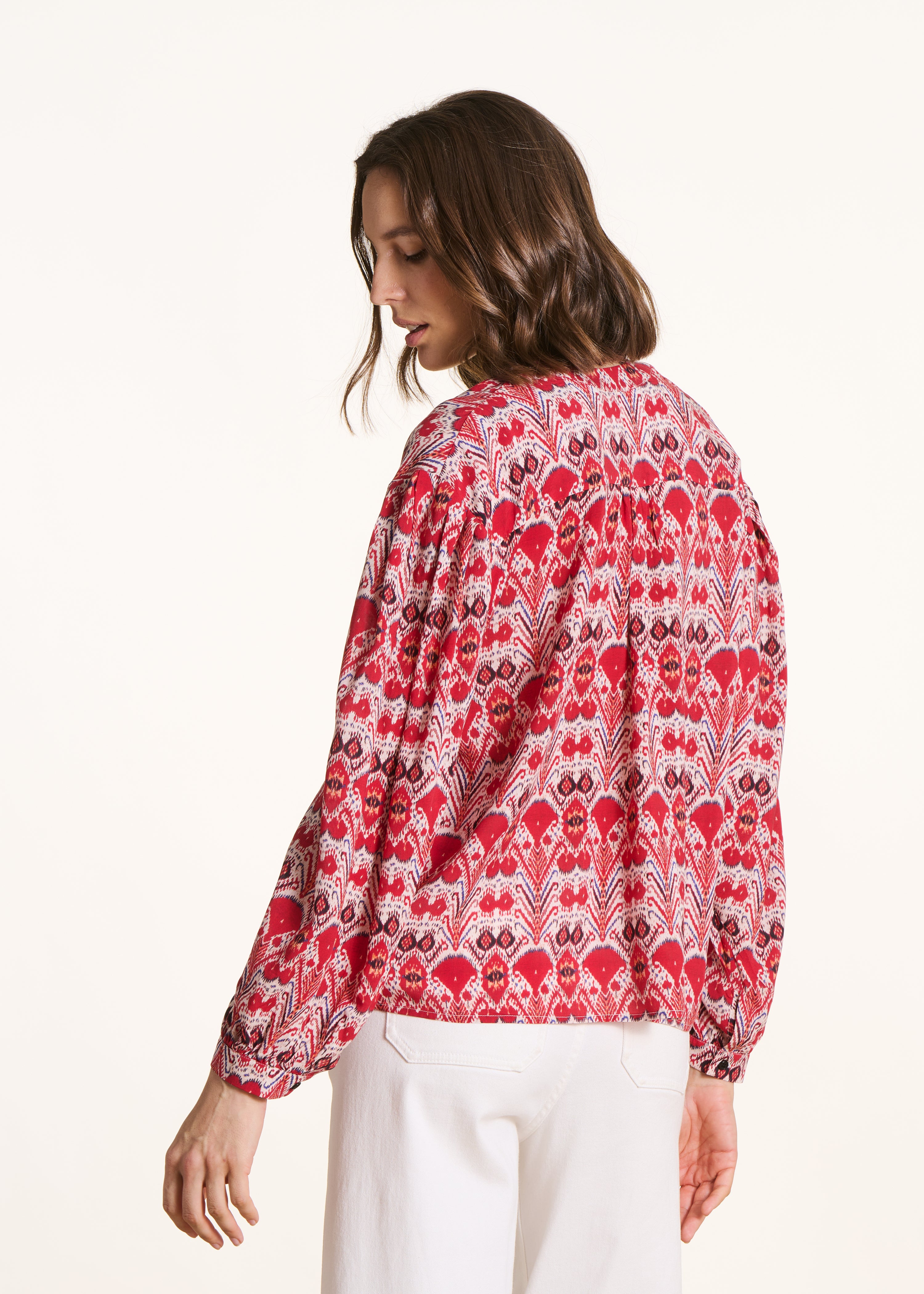 Loose red top with printed long sleeves