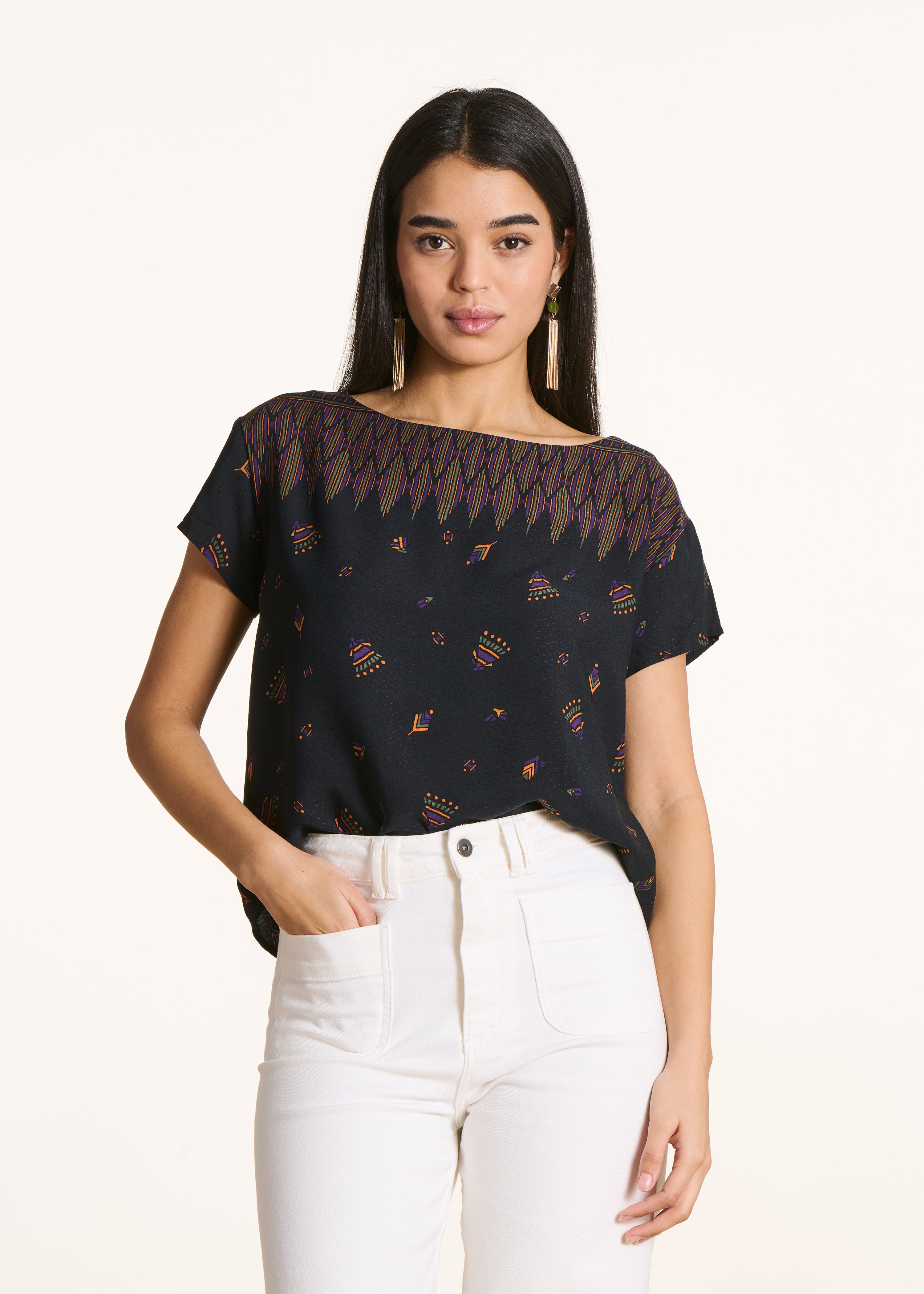 Black cropped top with printed short sleeves