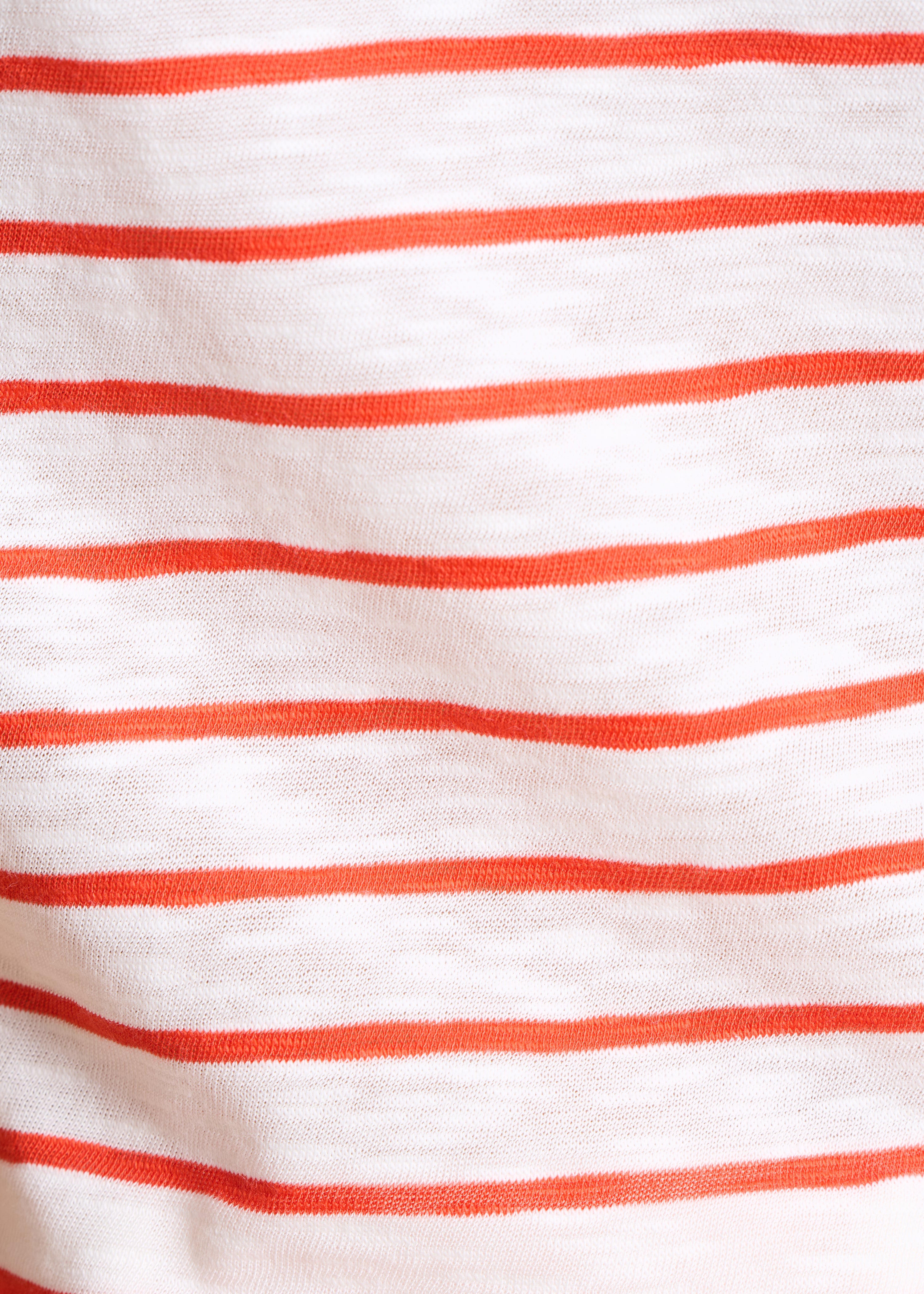 Ecru T-shirt met oranje strepen en korte mouwen