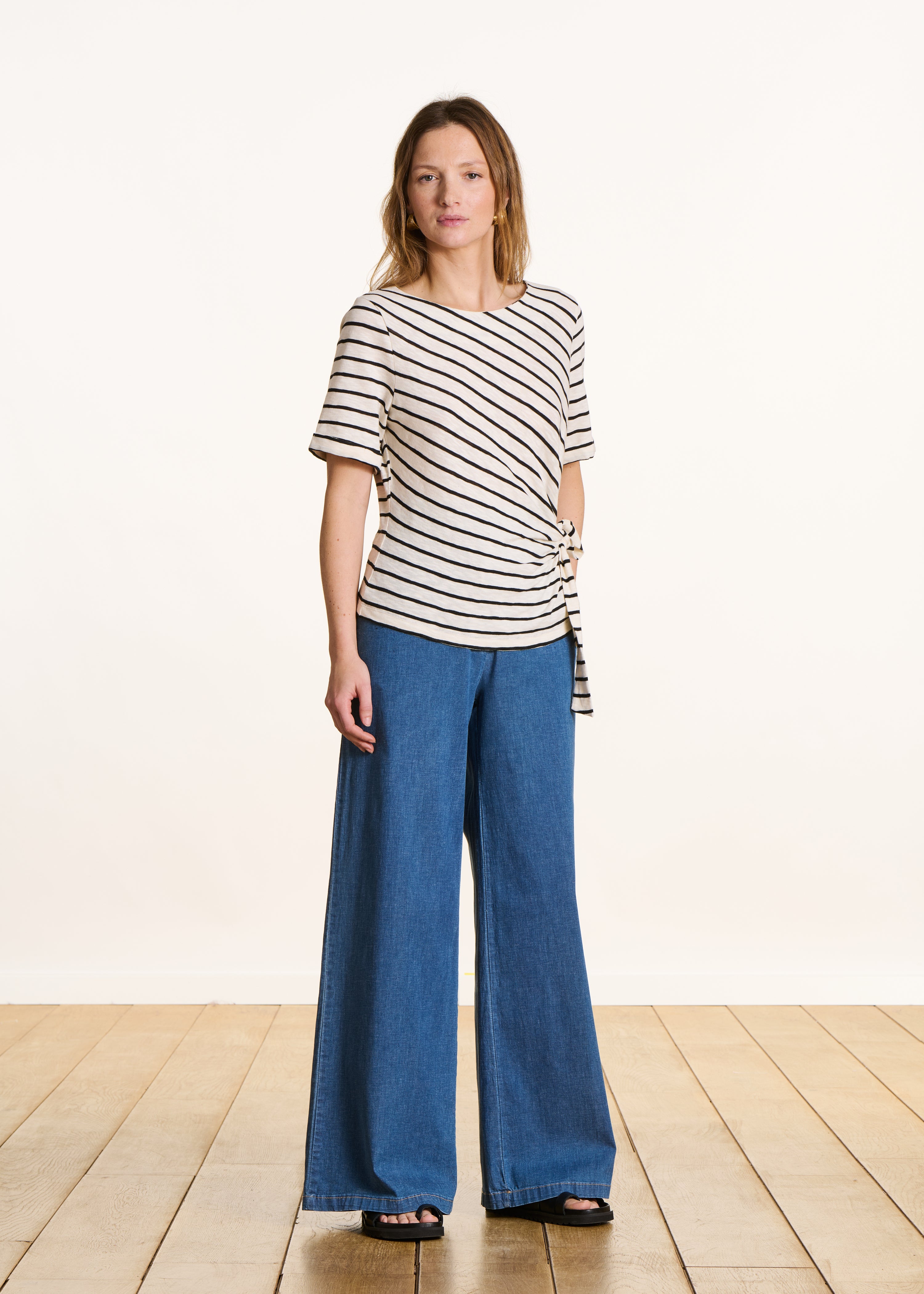 Ecru striped short-sleeve T-shirt