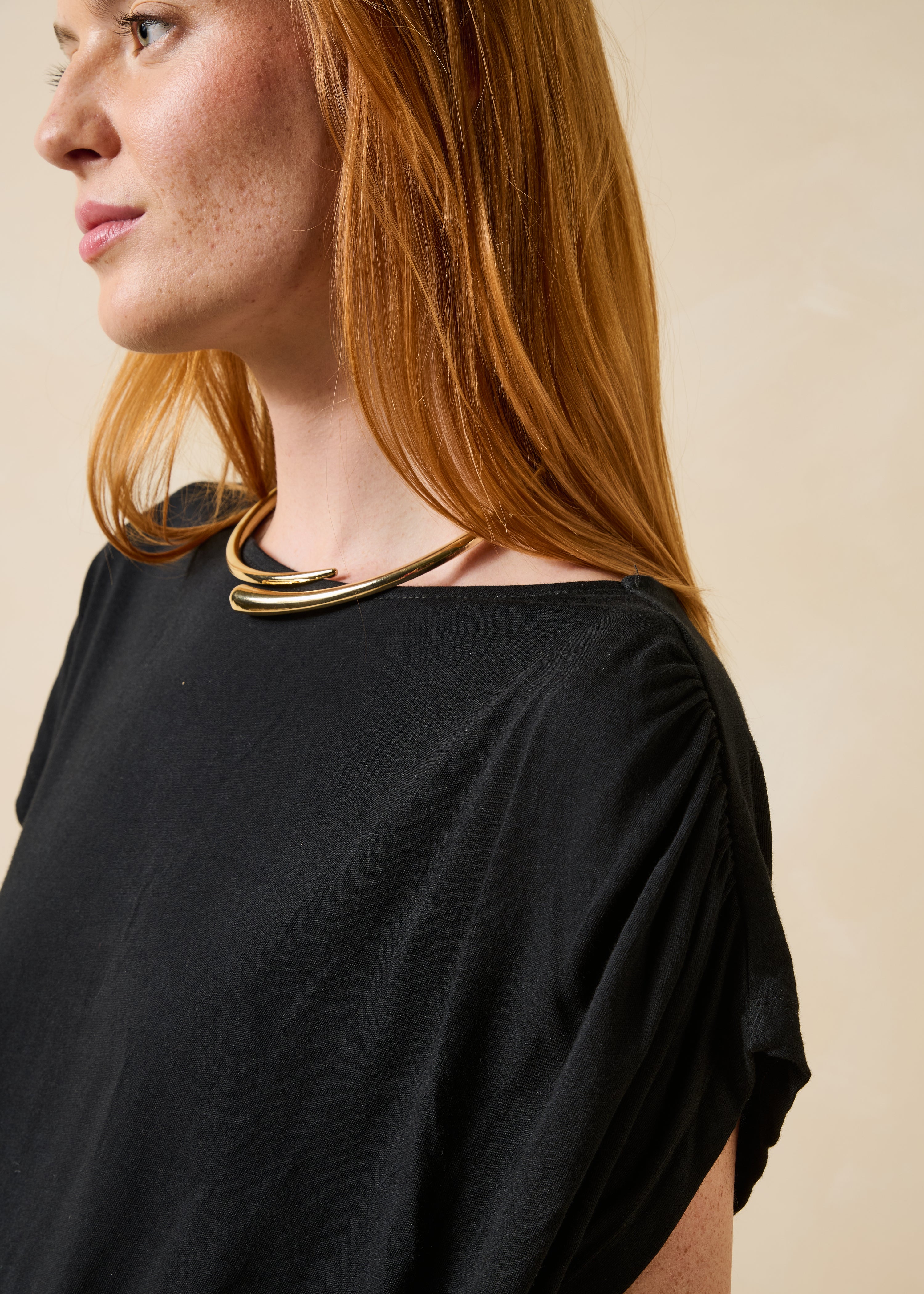 T-shirt noir manches courtes en coton biologique