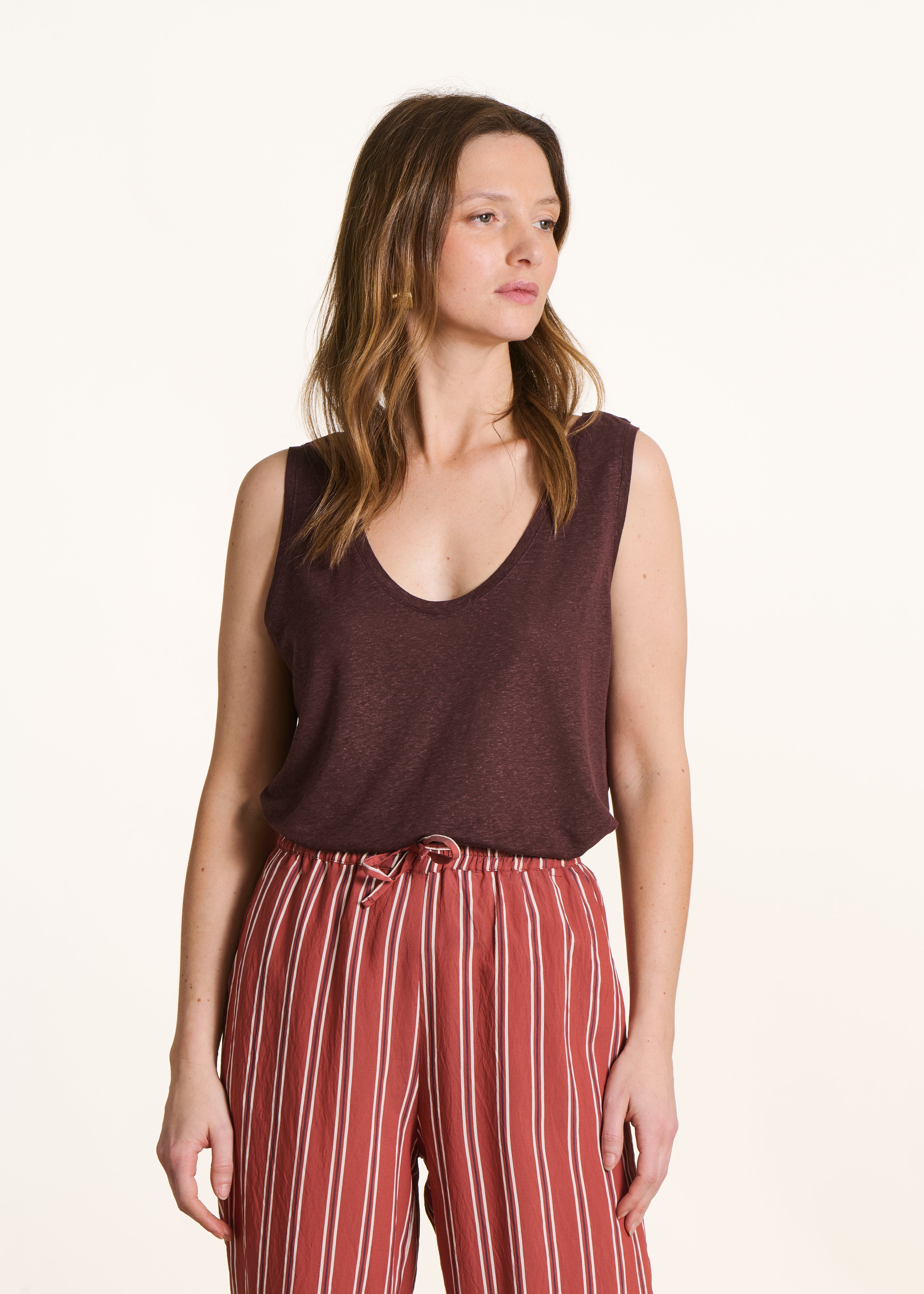 Brown tank top in lyocell linen jersey